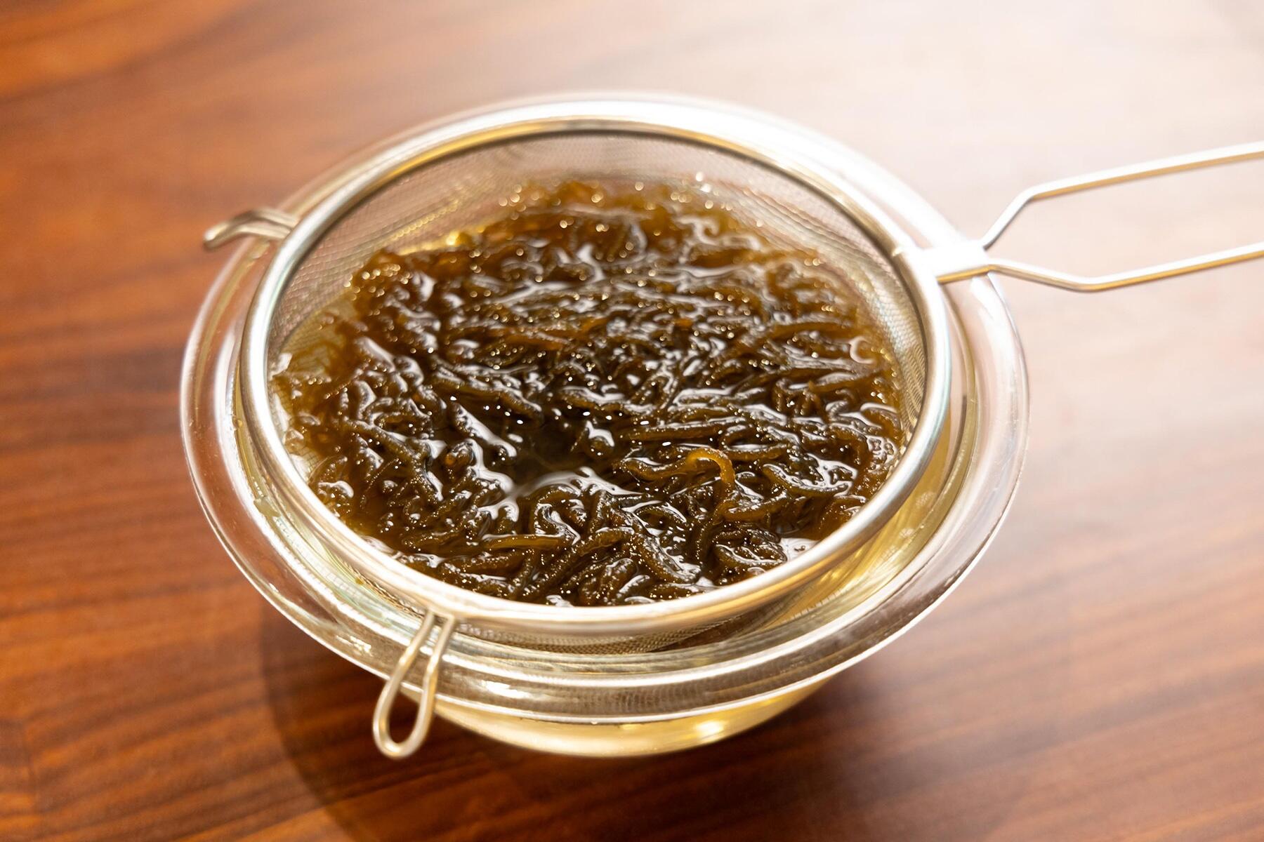 もずくの下準備