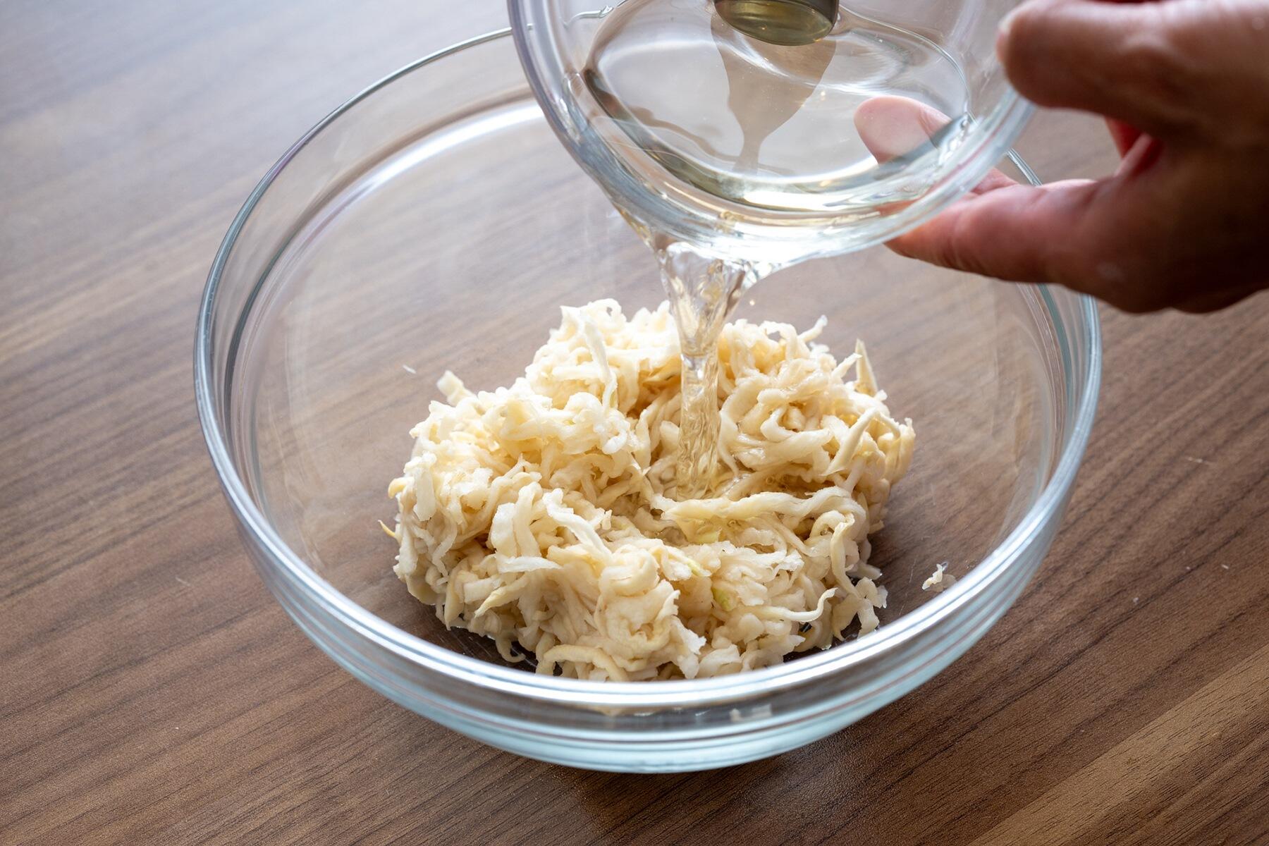 切り干し大根にもみ込む