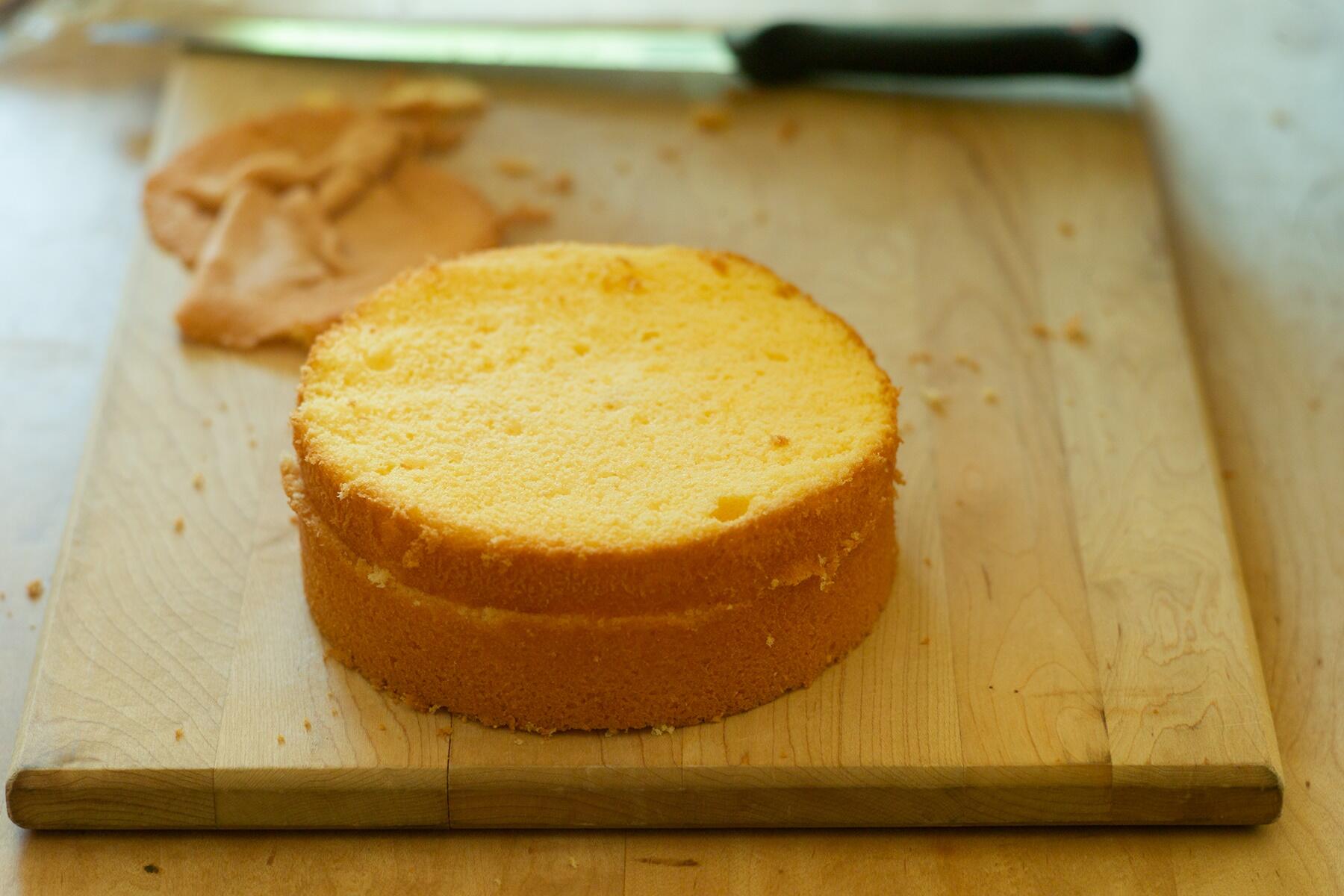 スポンジをカットする