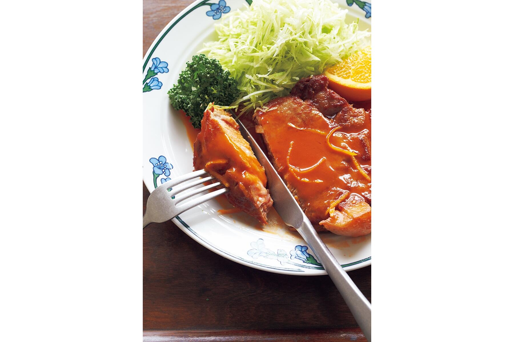 ケチャップが味の決めて！“ポークソテー”