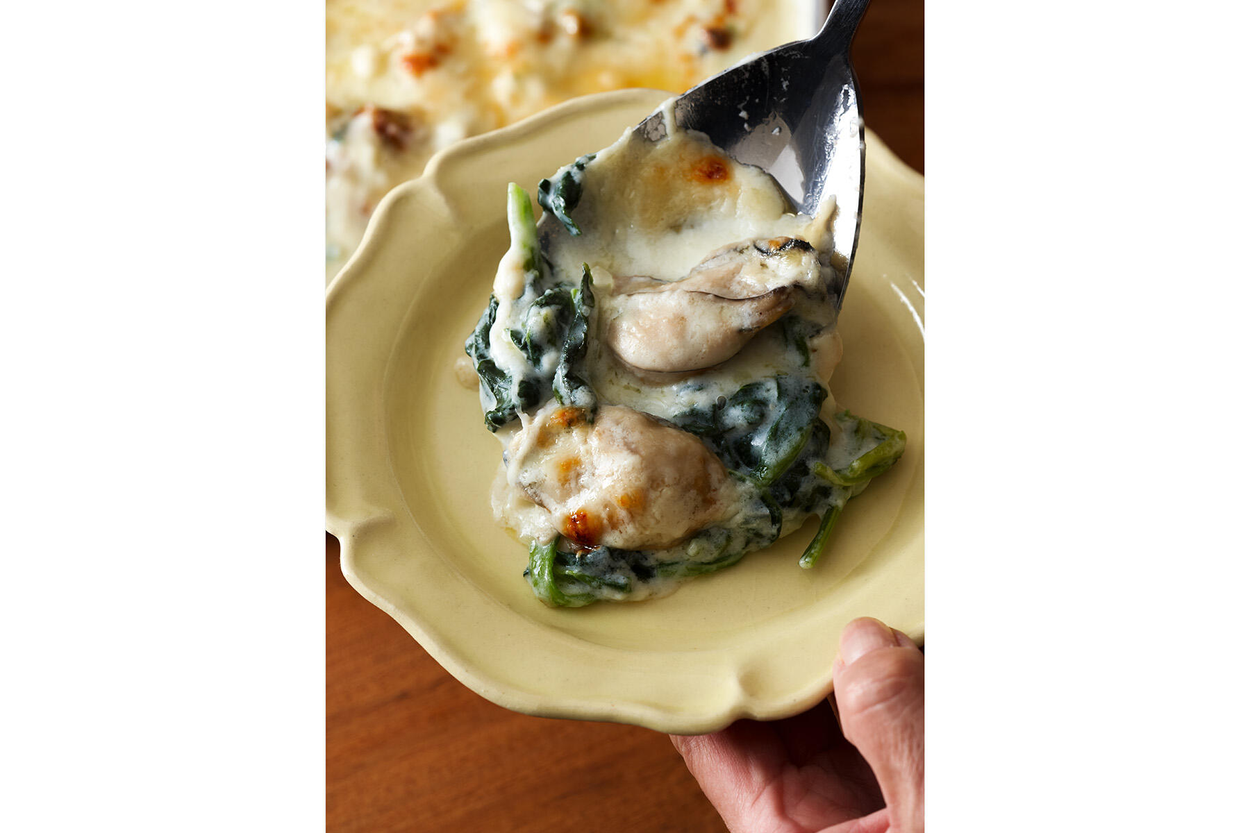 カキとほうれん草のグラタン