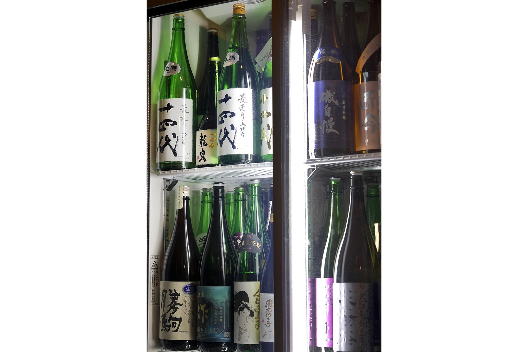 ガラス扉の冷蔵庫