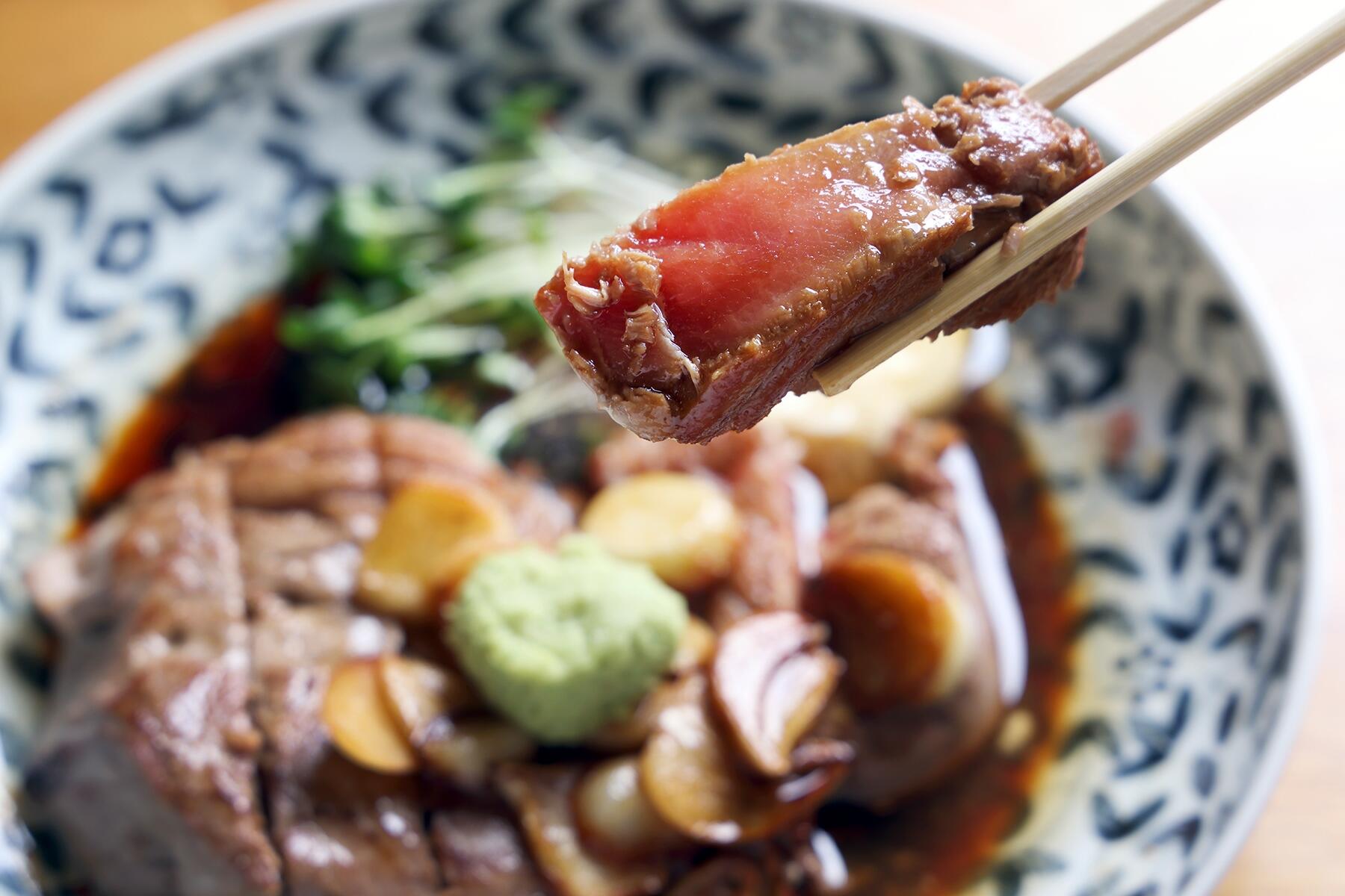 本まぐろステーキ