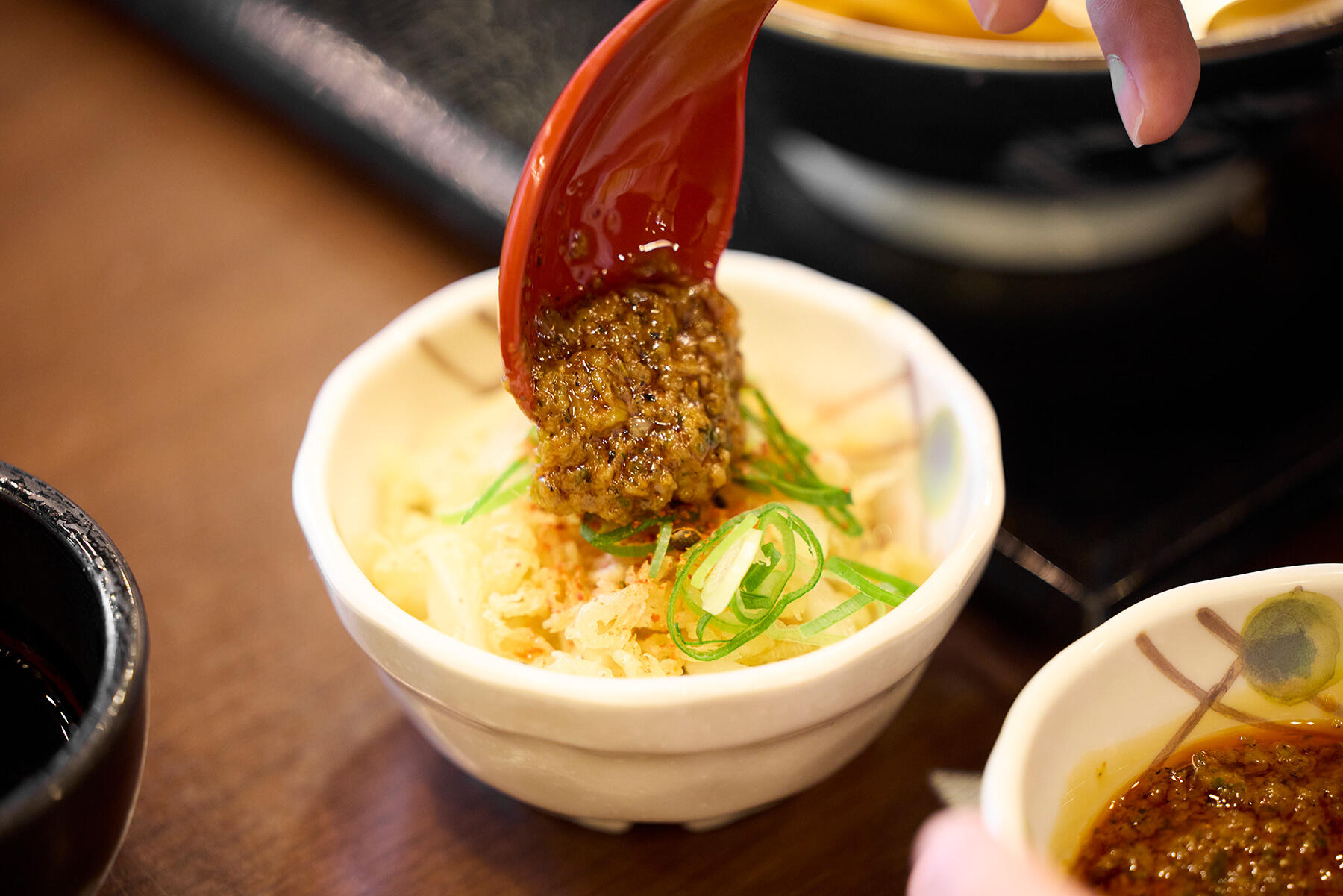 品汁なし担々うどん