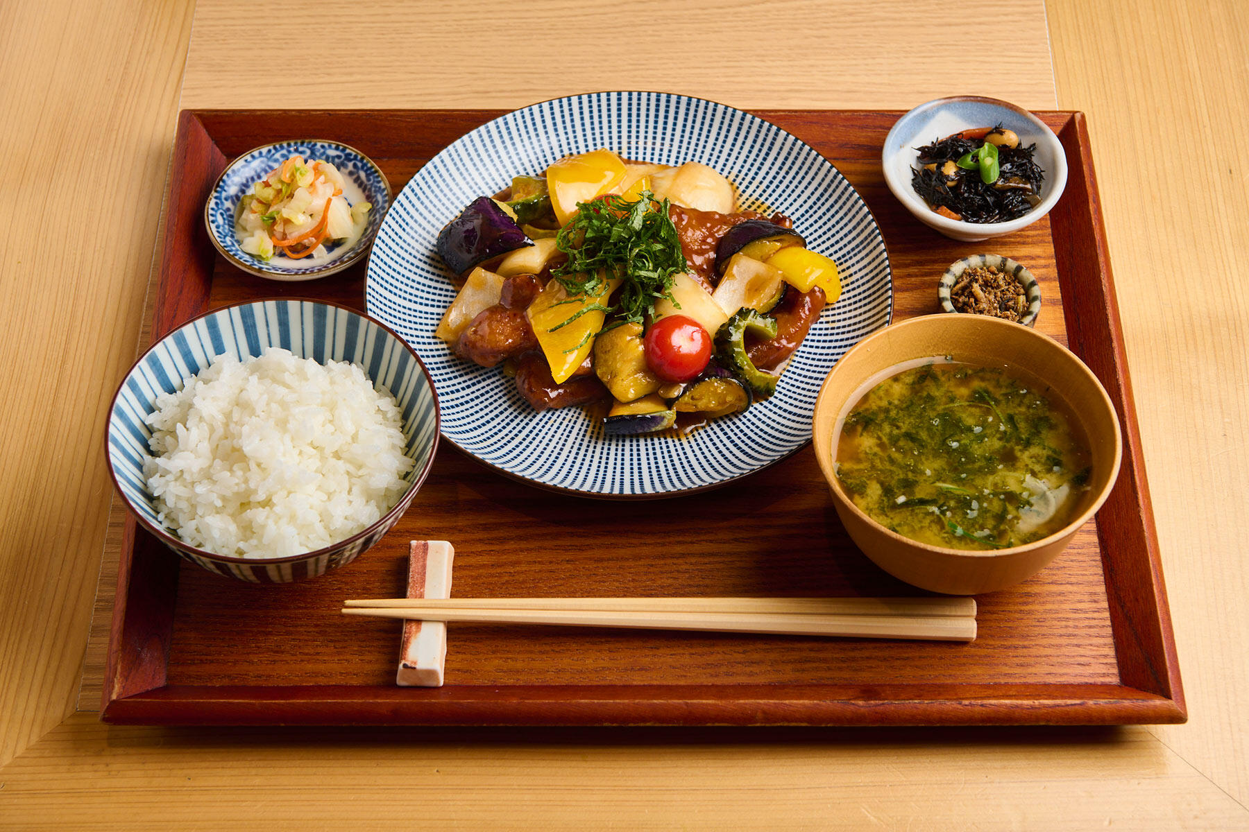 5種の夏野菜酢豚定食
