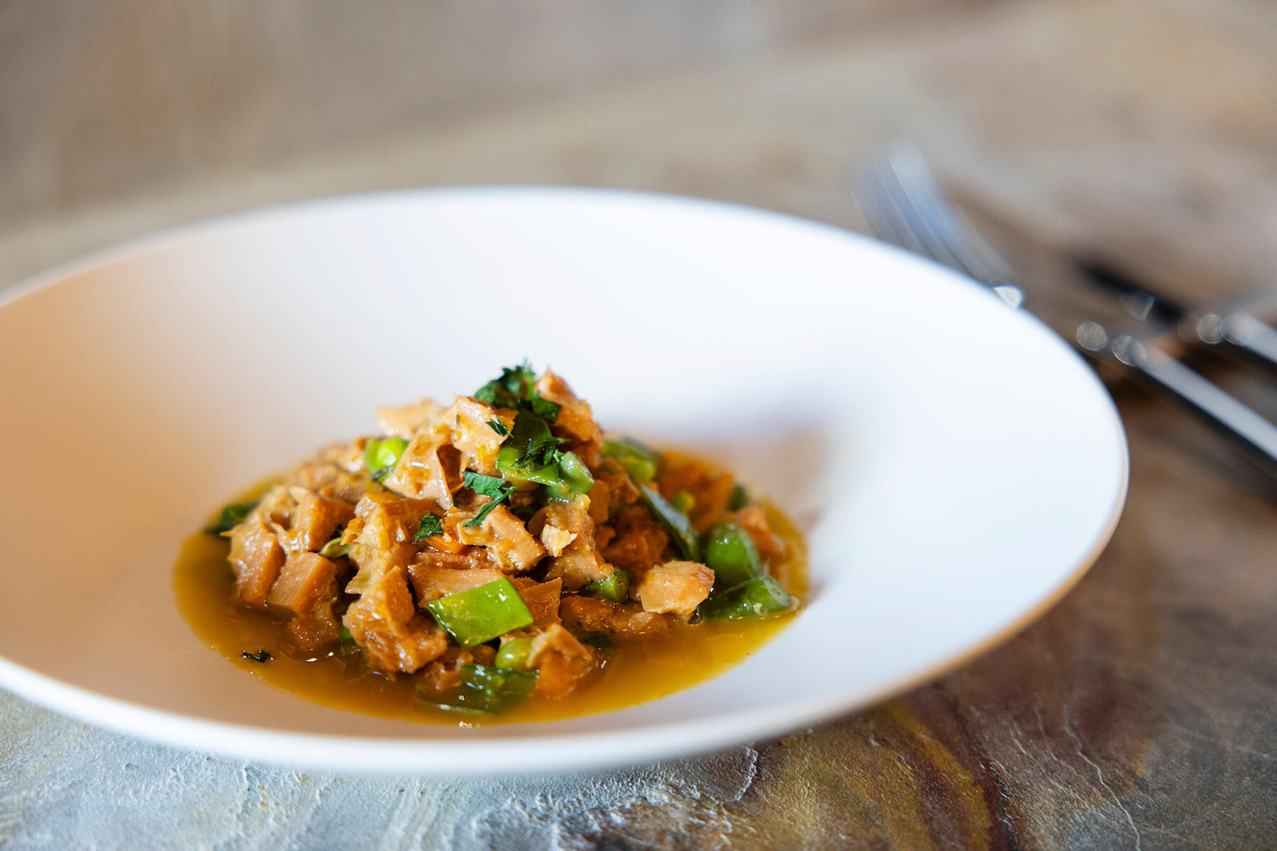 ハチノスの白ワイン煮込み