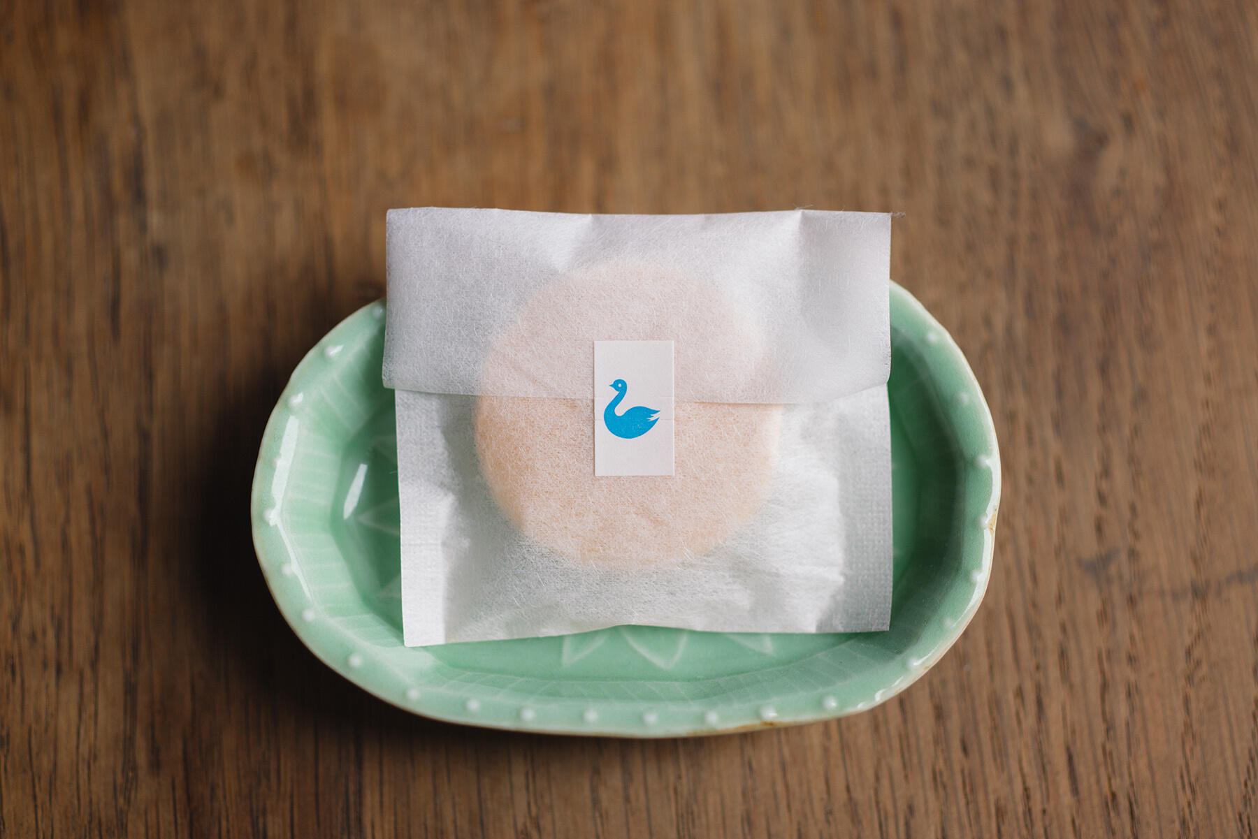 白鳥が描かれたアイコンシール