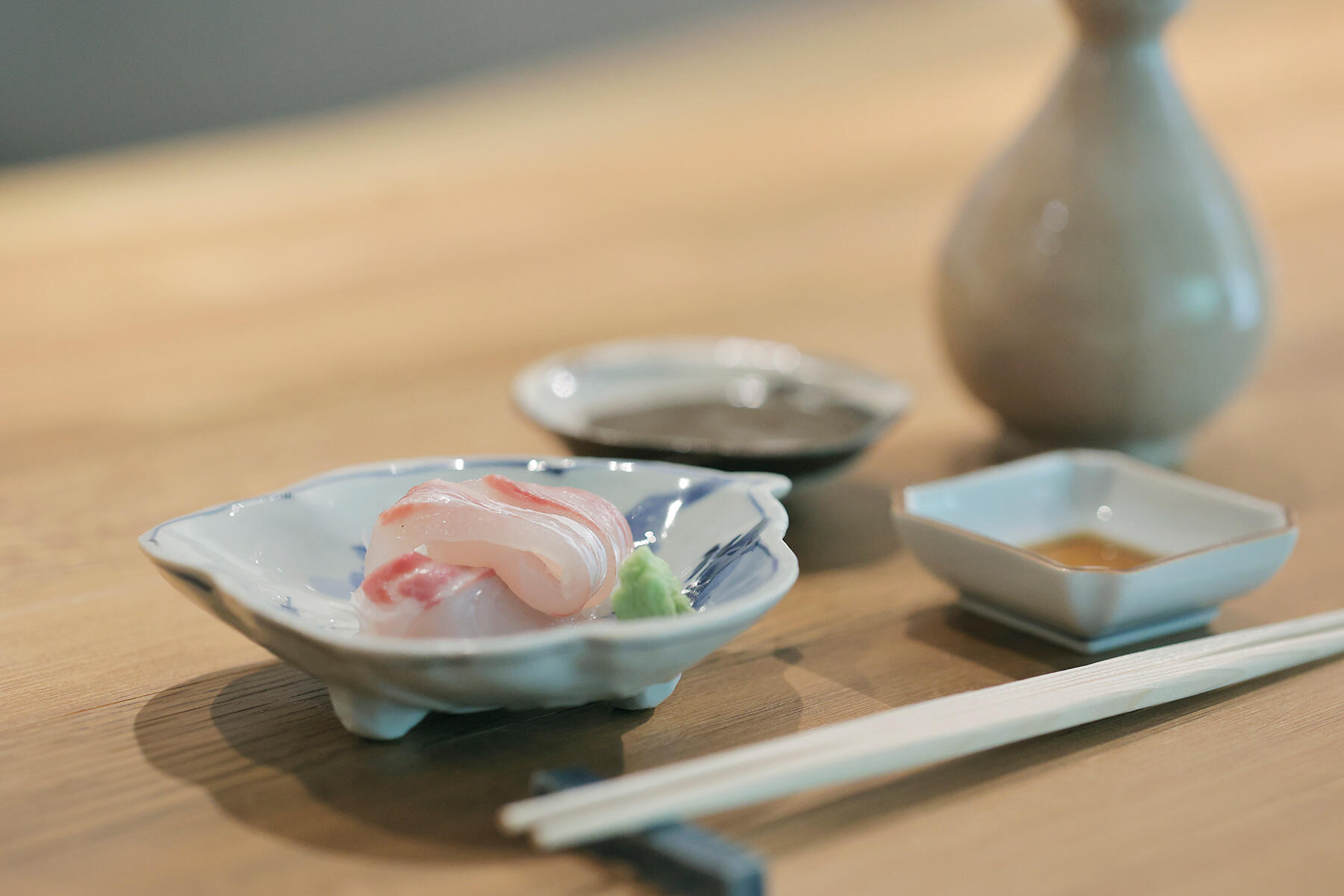 鯛のお造り1,000円。