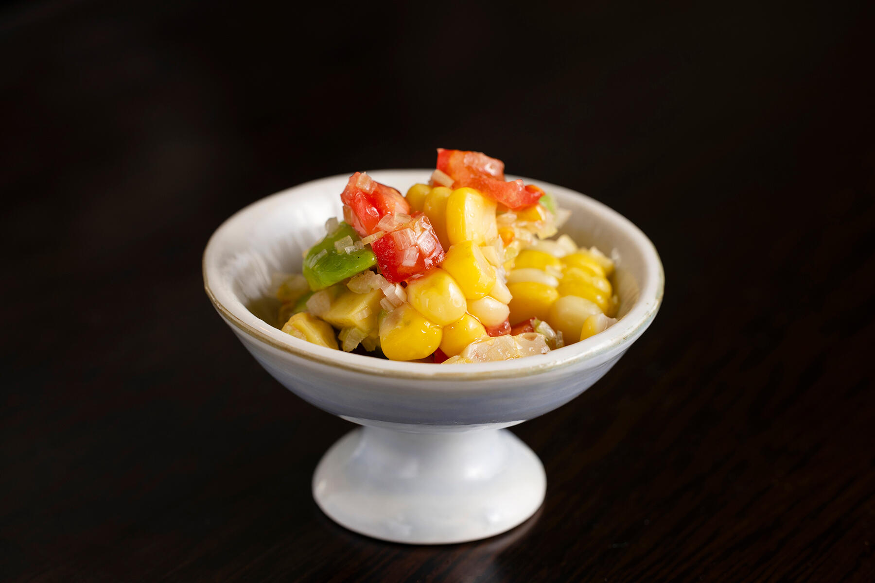 3品目「アボカドととうもろこしの木姜油(ムージャンユ)和え」