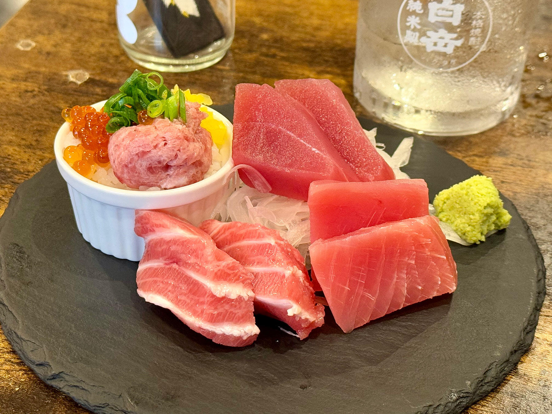 ヒバリのマグロ刺