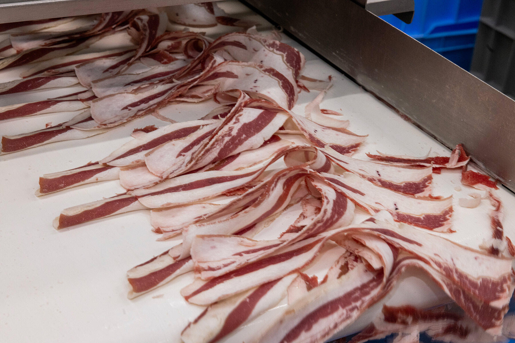 スライスされたばかりの北米産牛肉。