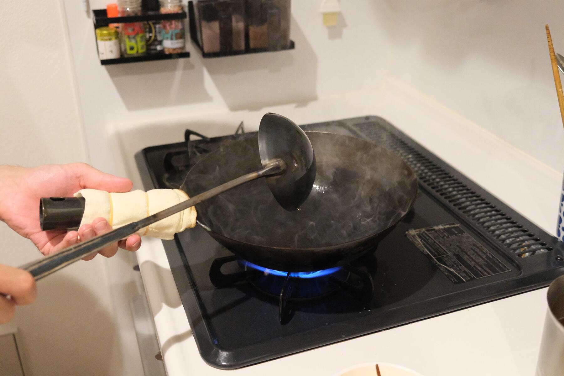 中華鍋を加熱