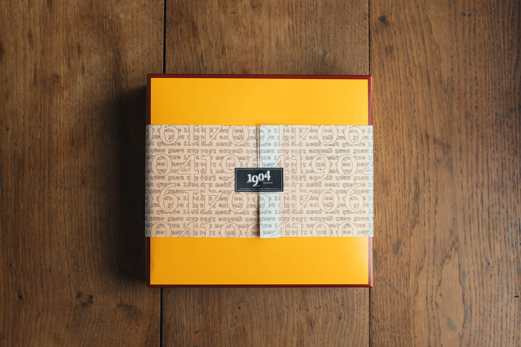 黄色いボックス