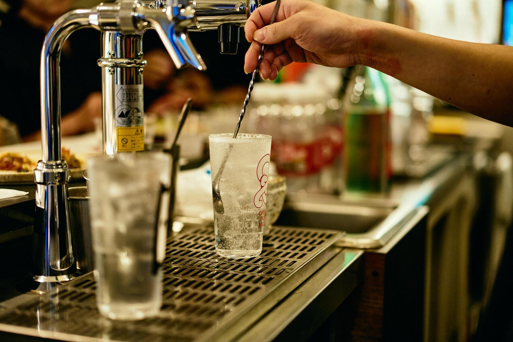 ソーダ割を作る