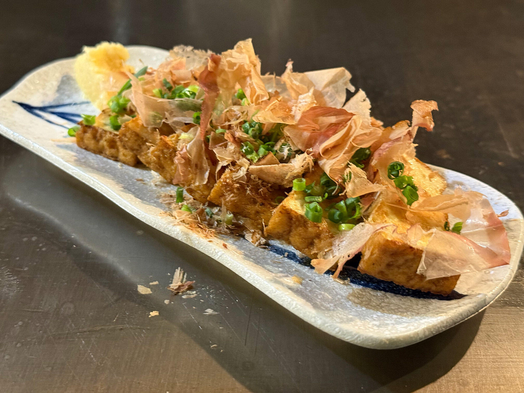 厚揚げカリカリ鉄板焼き