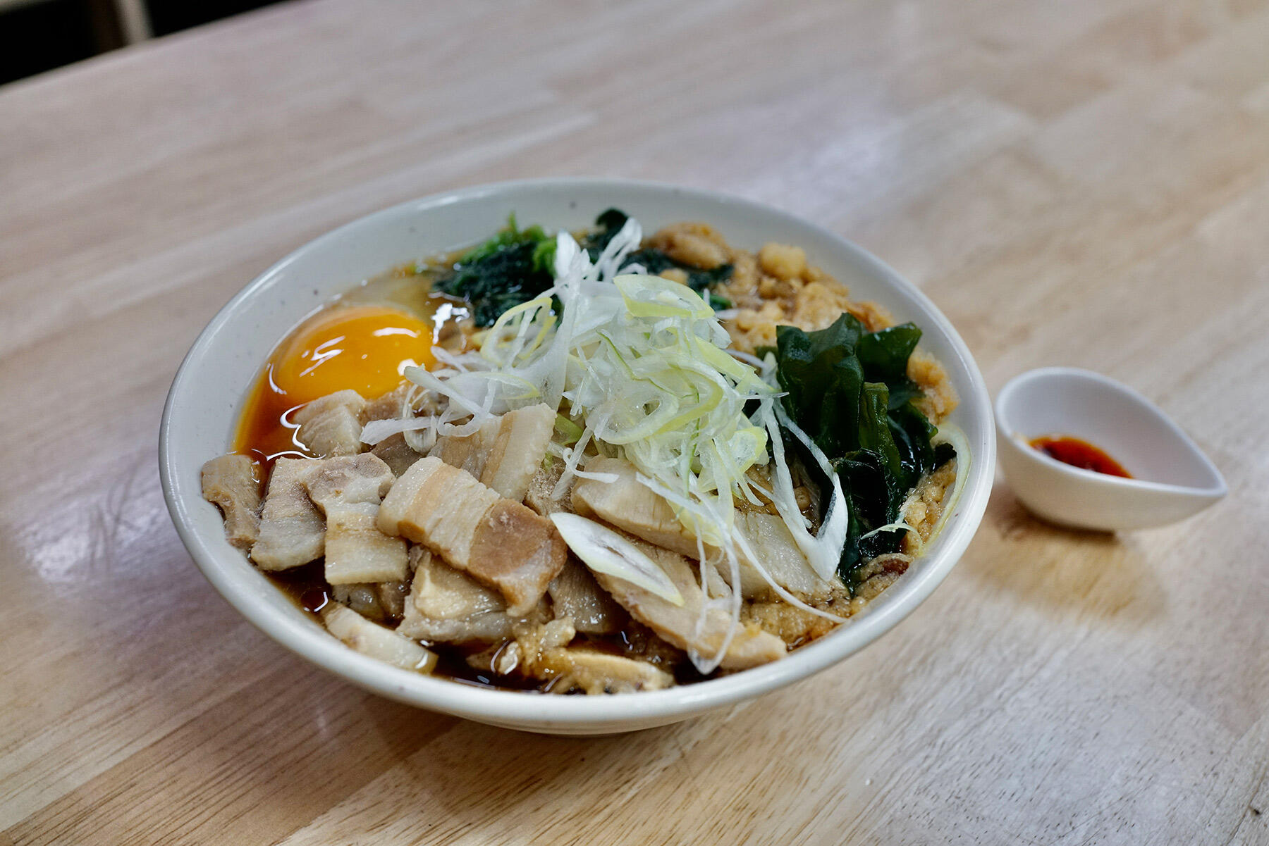 「肉玉そば」680円