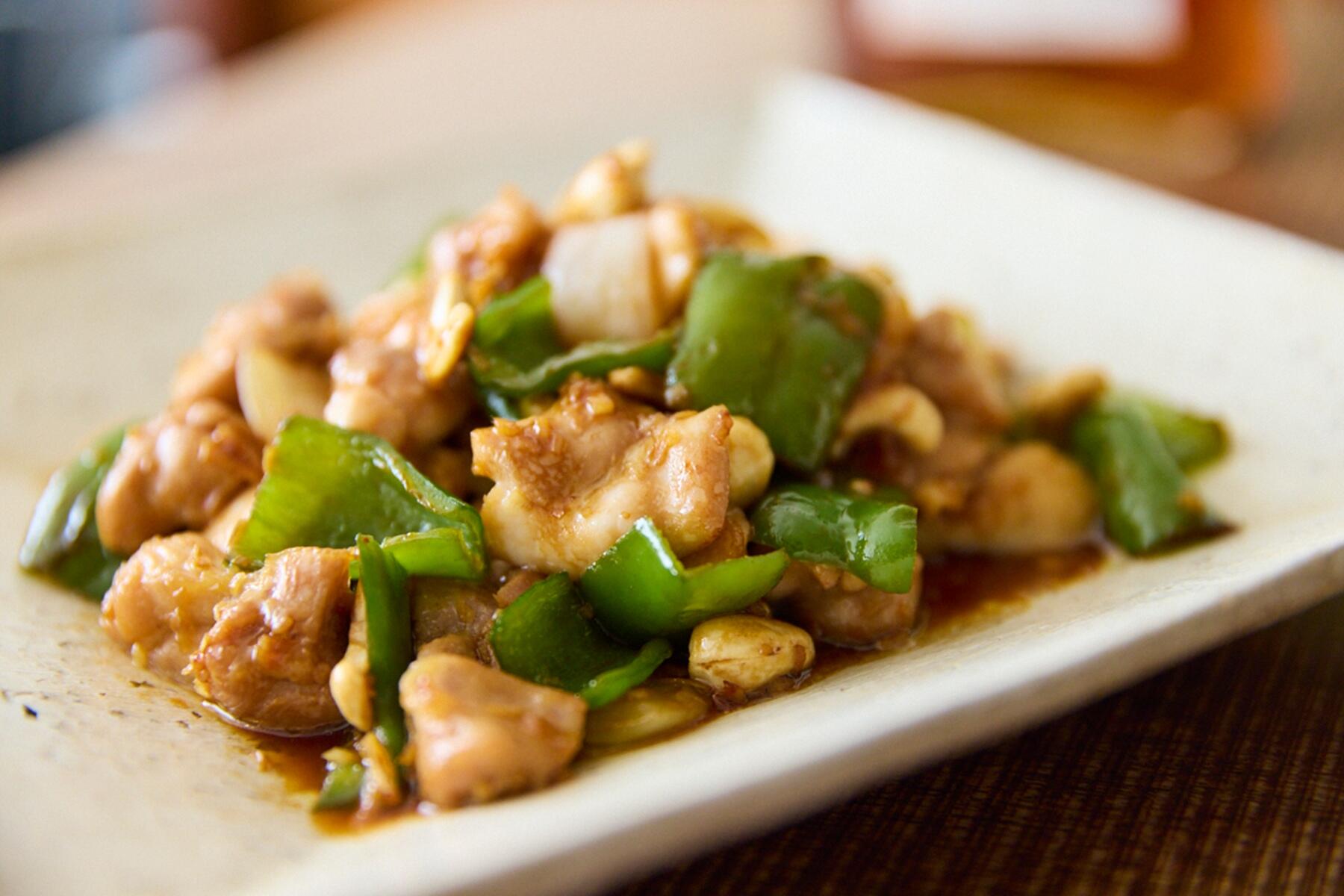 鶏肉のカシューナッツ炒め