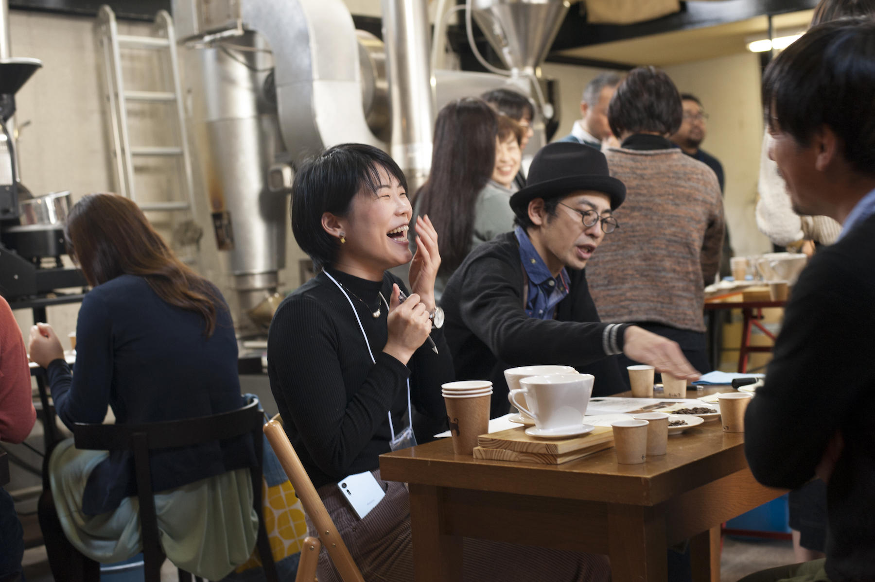 会場は和気藹々とした雰囲気。コーヒー好き同士、話が弾みます。