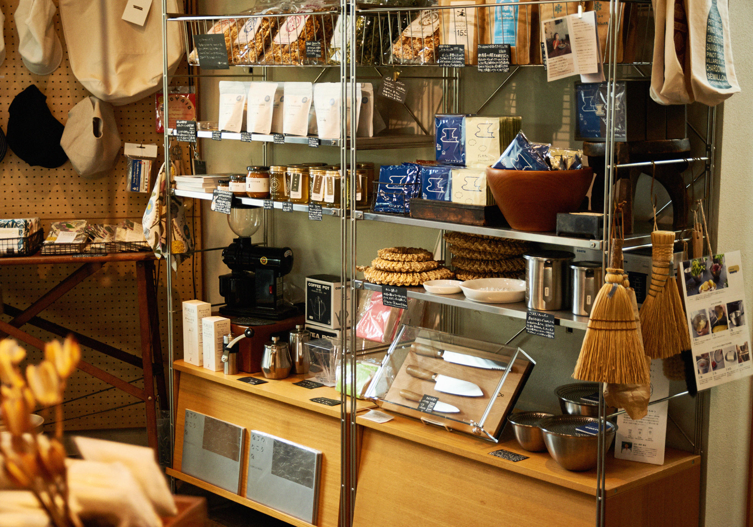 ツバメコーヒーの店内