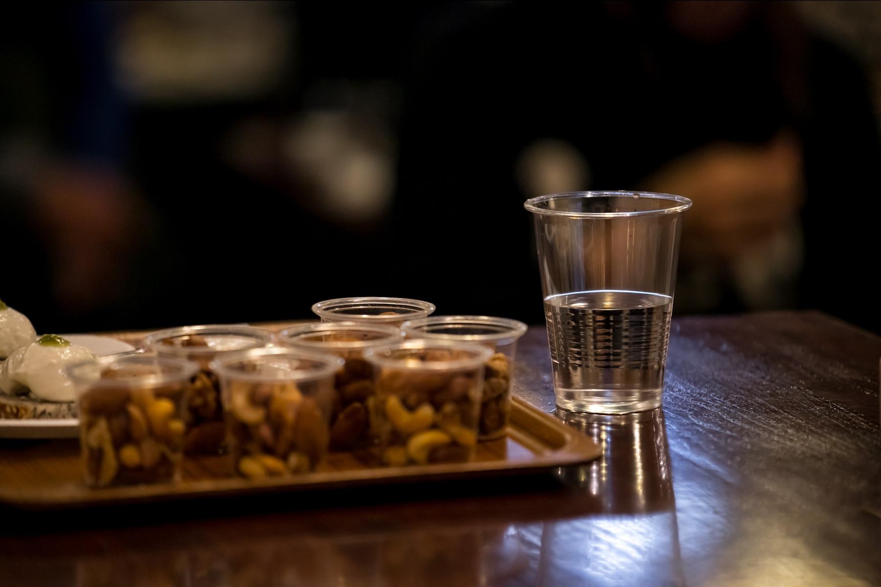 “フライパン燻製ナッツ”は絶妙なフィンガーフード!