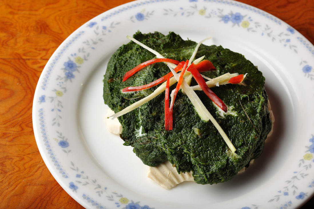 ほうれん草の優しい甘味を感じる“豆腐パルンゴ”