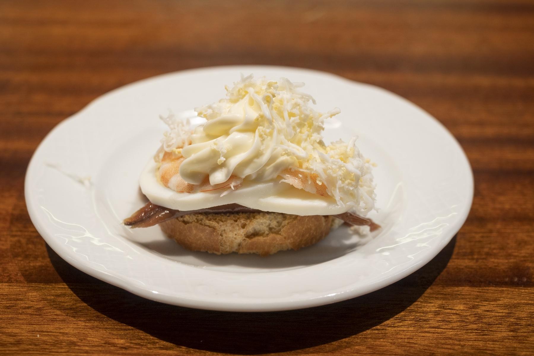 “トスタ・デ・ウエボ・イ・ガンバス”の完成!