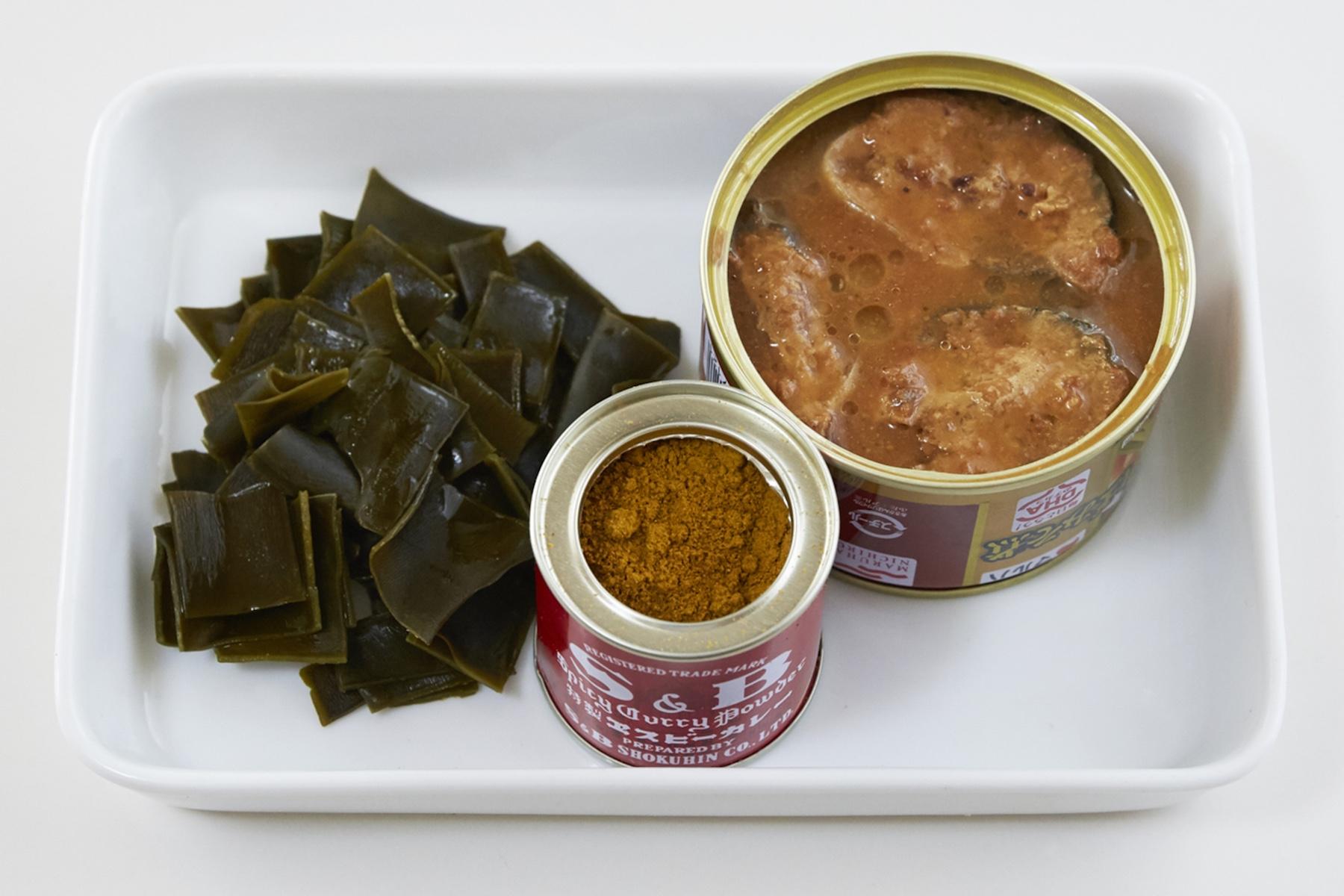 サバ昆布カレーのホットサンド