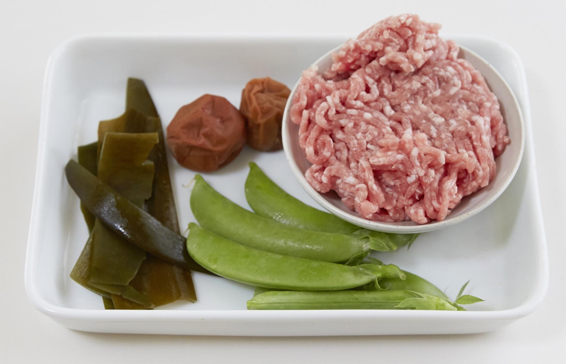 出汁がら昆布 in ミートボール