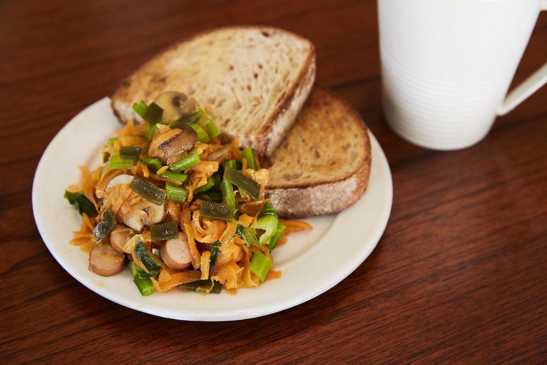 出汁がらで、野菜たっぷり。
