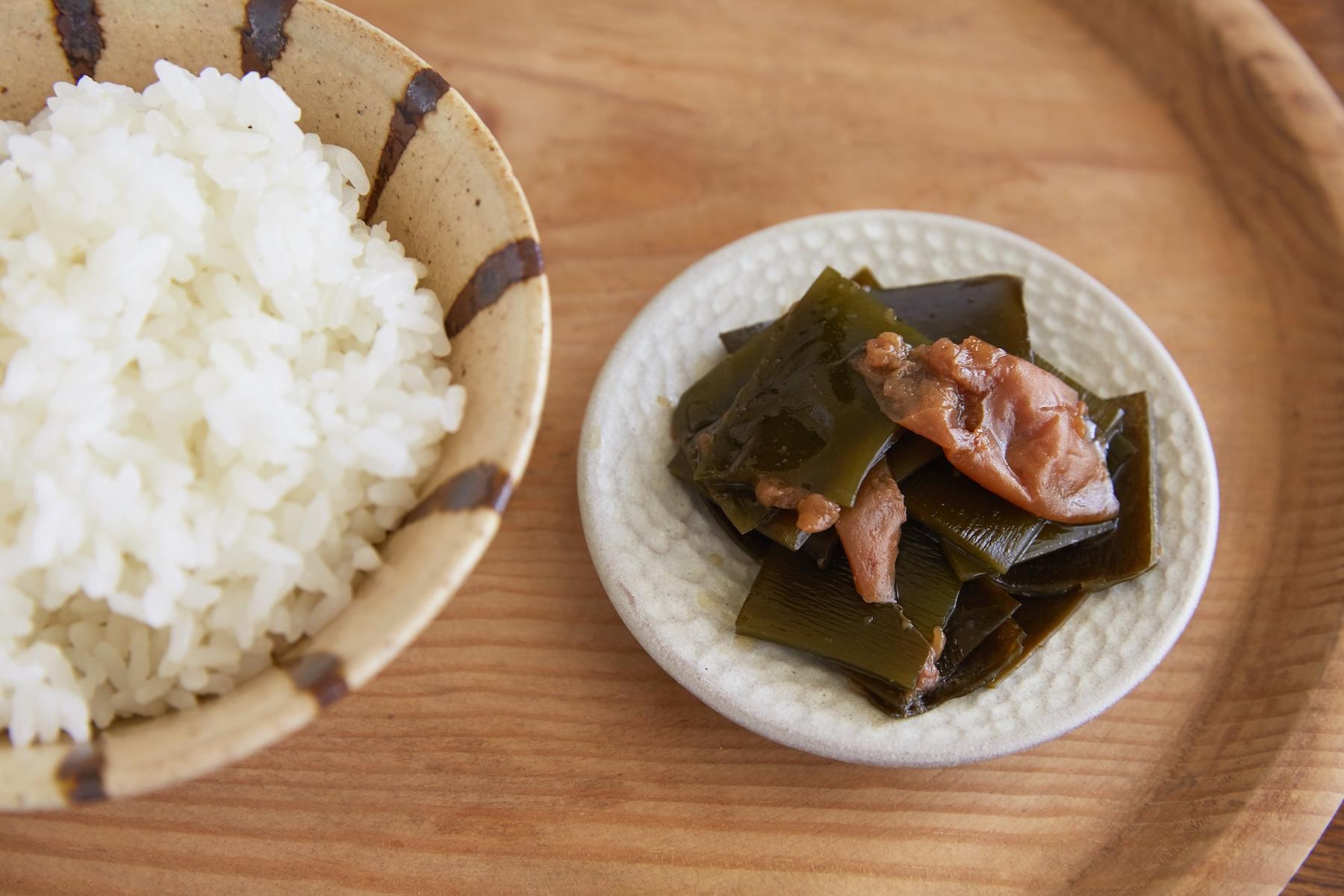 「なんだ佃煮か」って言ってるあなたに食べさせたい。甘じょっぱくてほのかにエスニックな香りがする、後を引く味わい。いつもの佃煮とはちょっと違います!