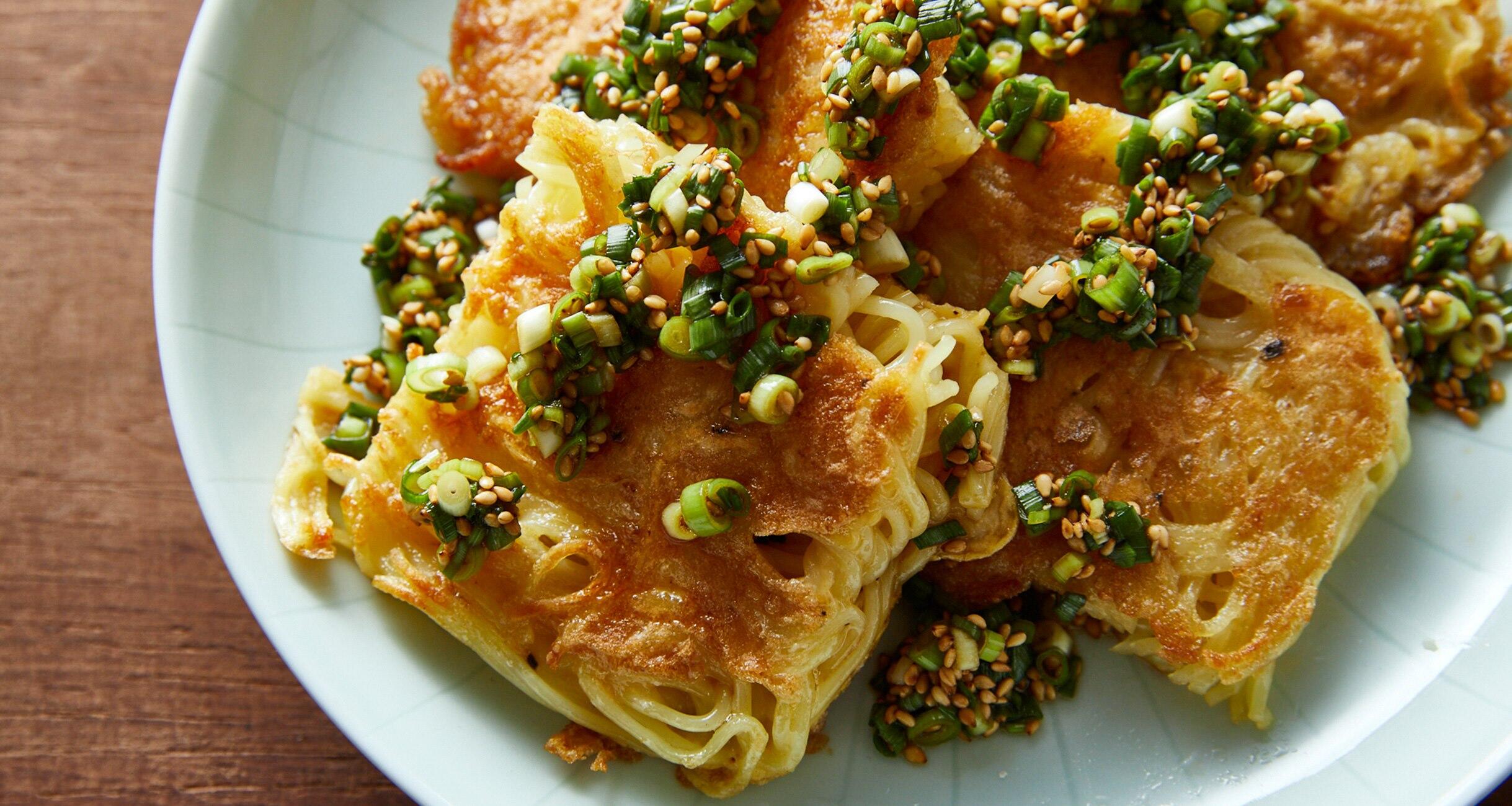 千変万化！「焼きそば麺」アレンジレシピ