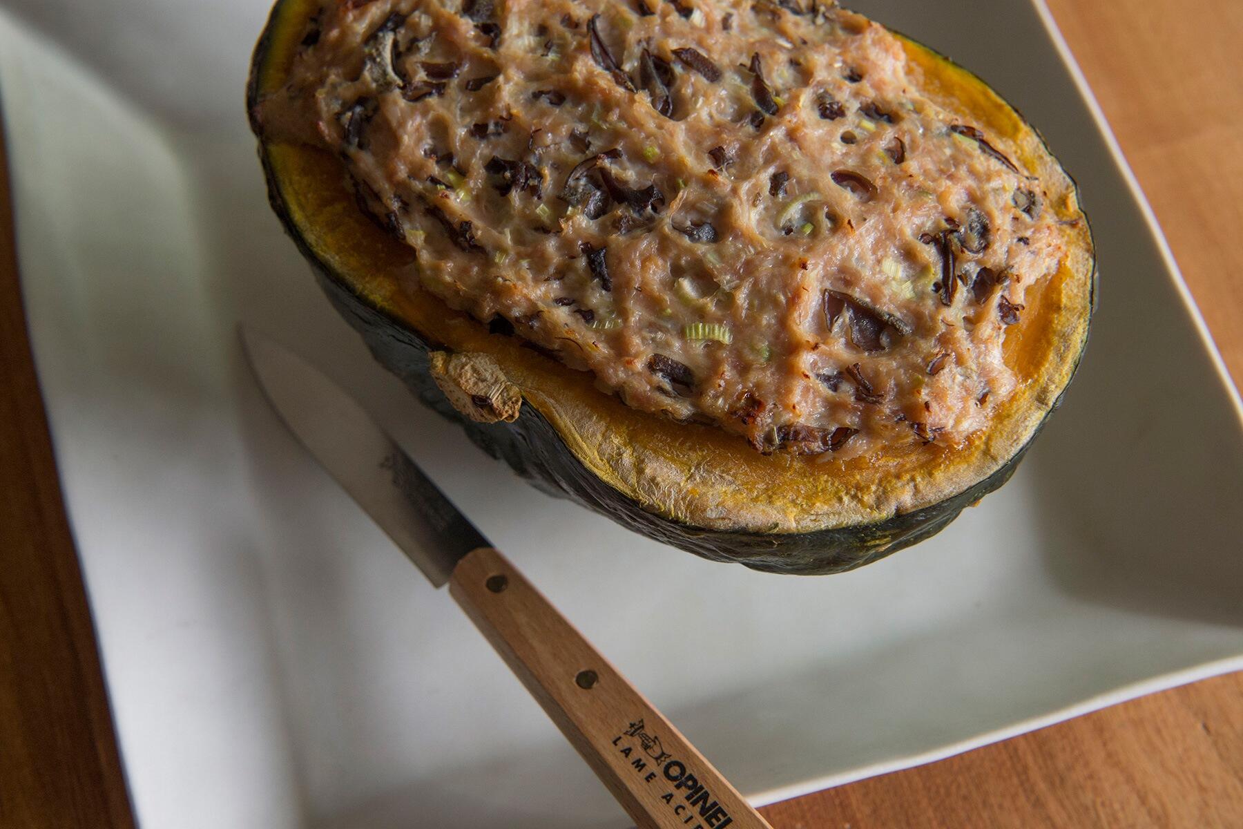 ホクホクでジューシー！“かぼちゃの味噌風味挽き肉詰め焼き”