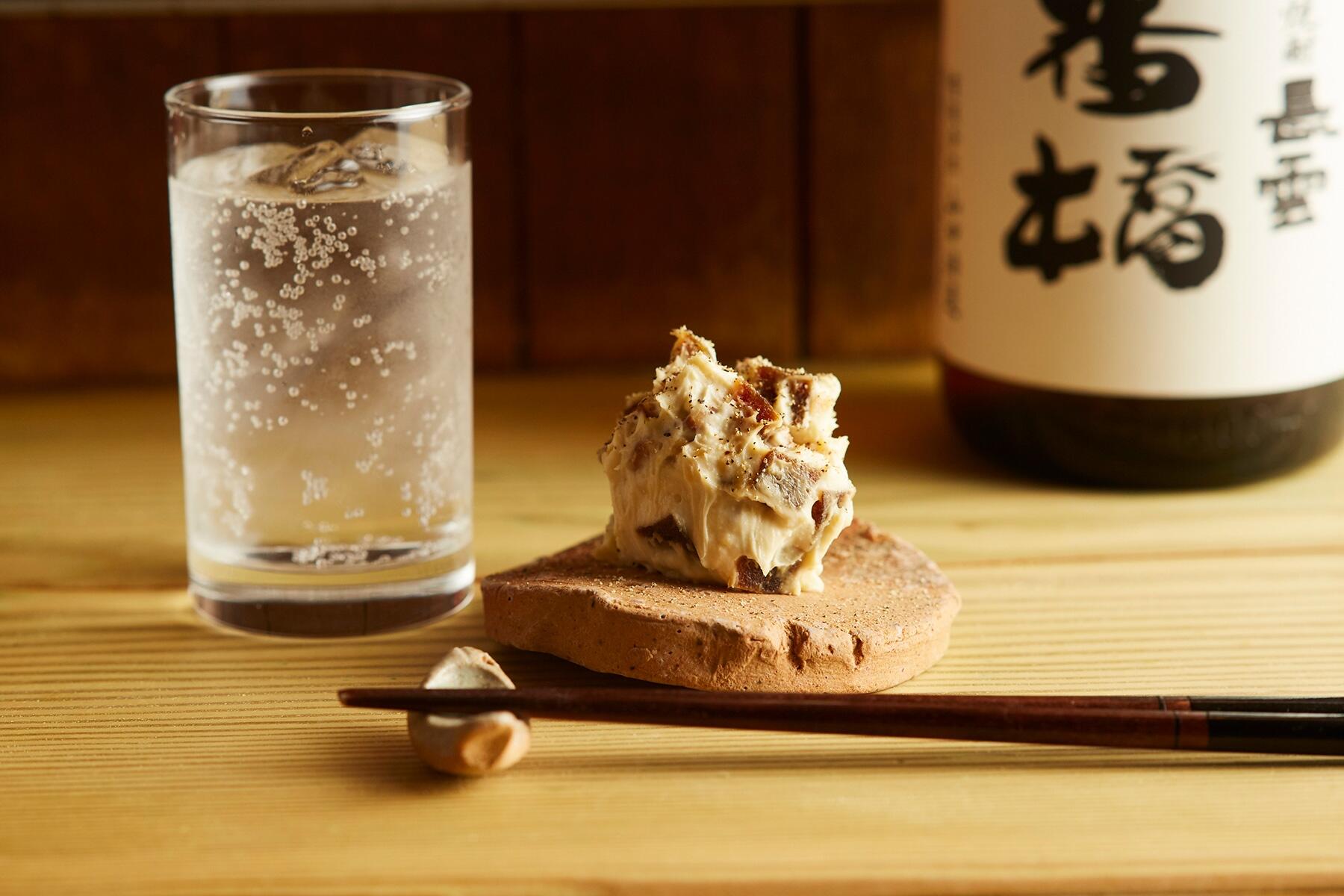 マイルドな味わいで焼酎に合う“奈良漬のクリームチーズ和え”