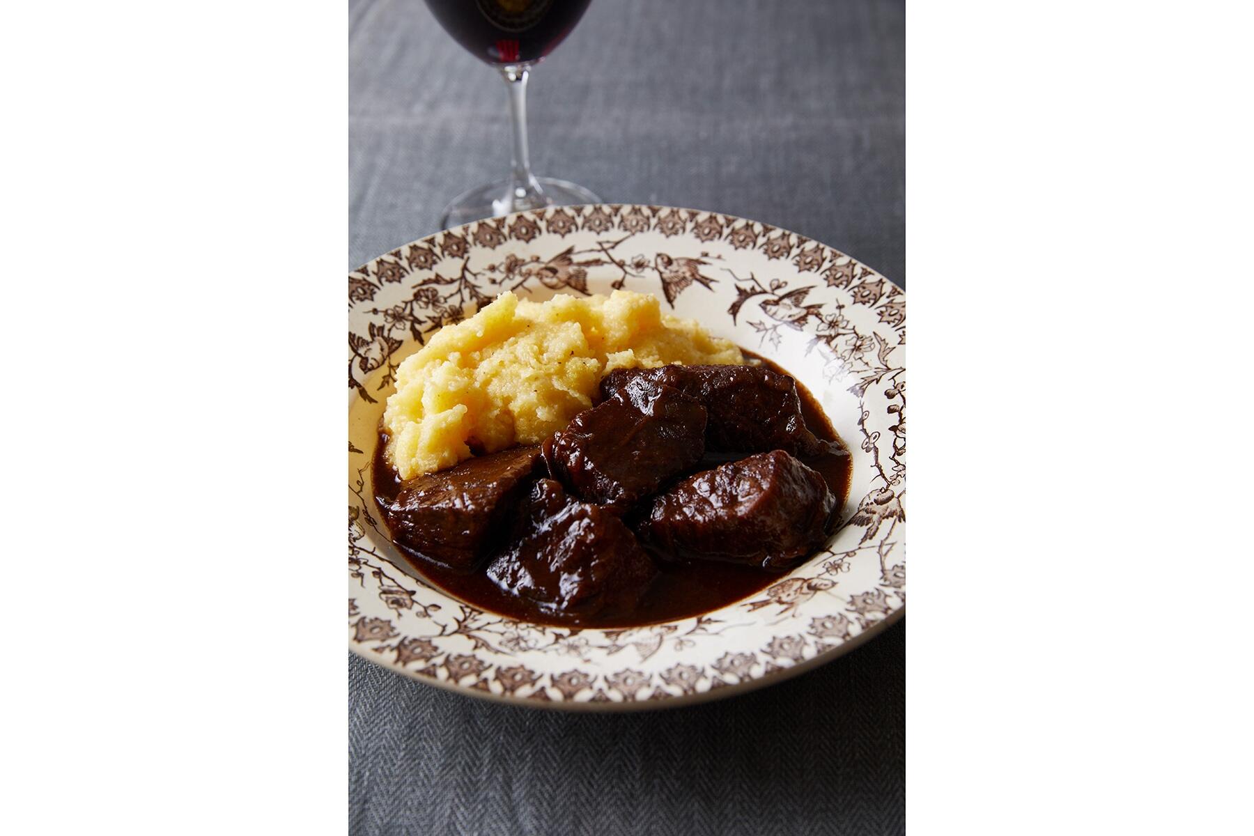 ねっとりと柔らかな食感のご馳走料理“カルボナーデ”