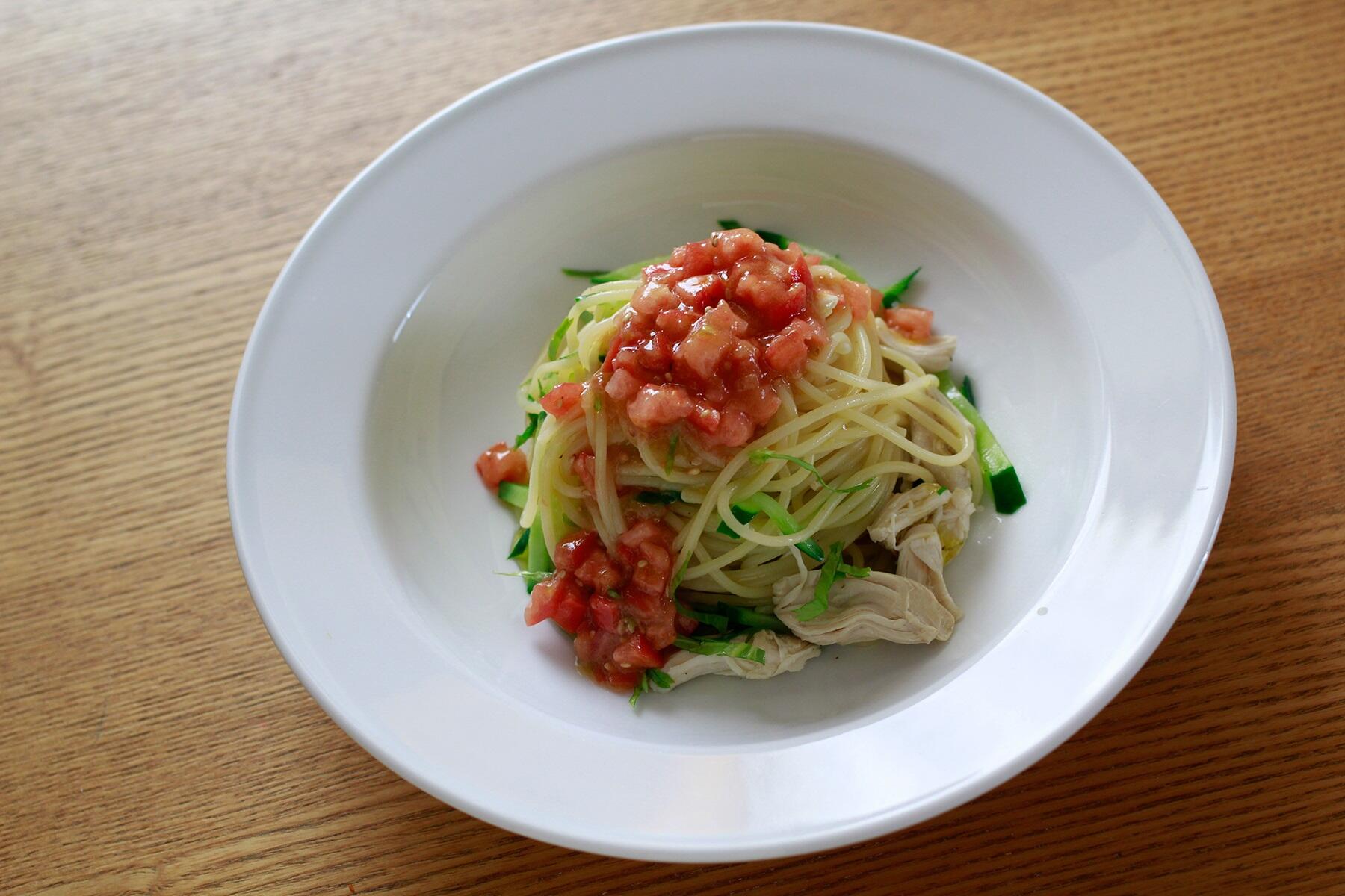 ささみとトマトの初夏パスタ