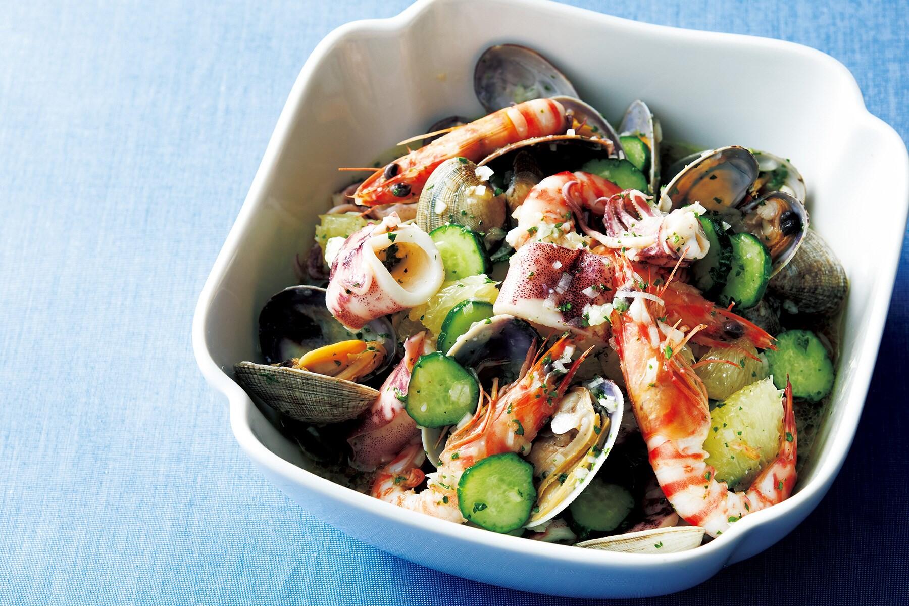 グレープフルーツのフレッシュな酸味を活かした“シーフードマリネ”