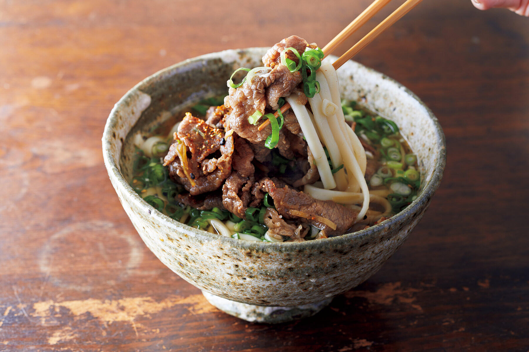 牛肉の美味しいさが広がる“肉うどん”