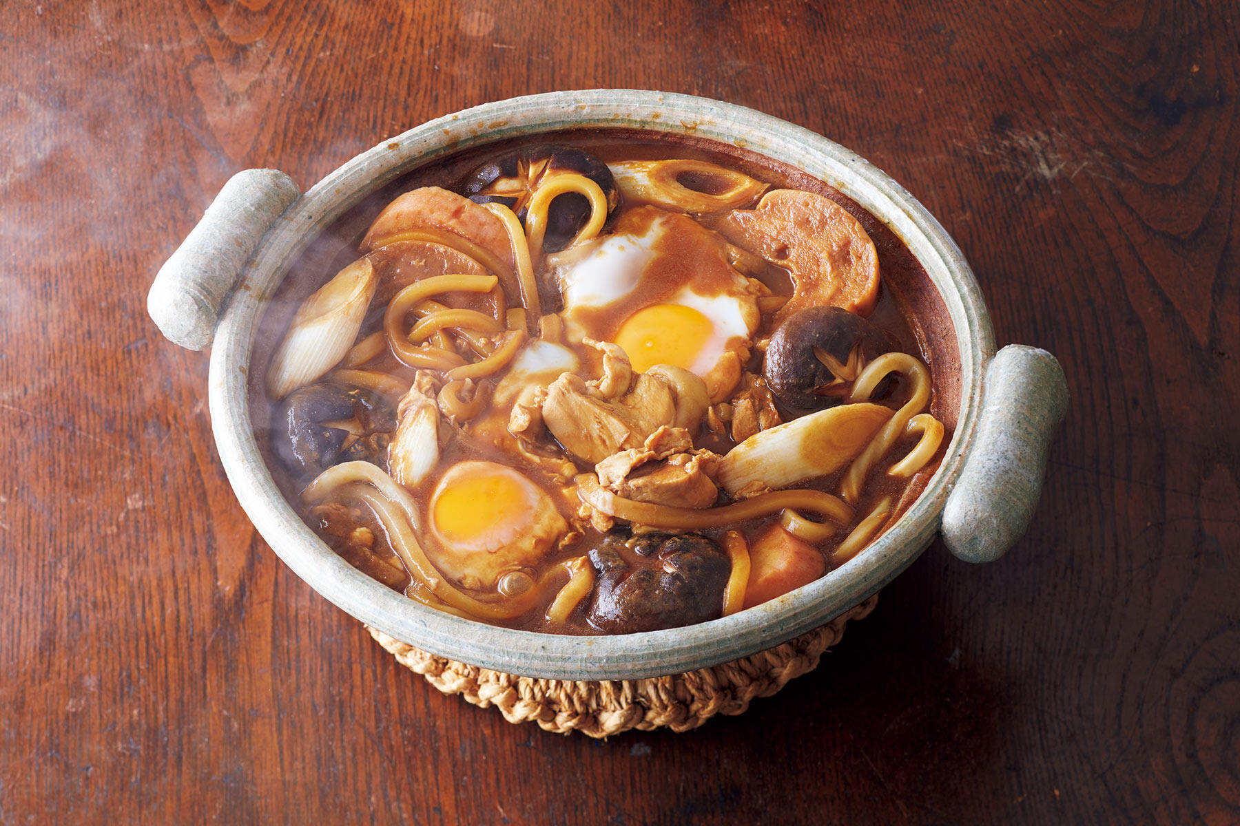 複雑で深い旨味を持つ“味噌煮込みうどん”