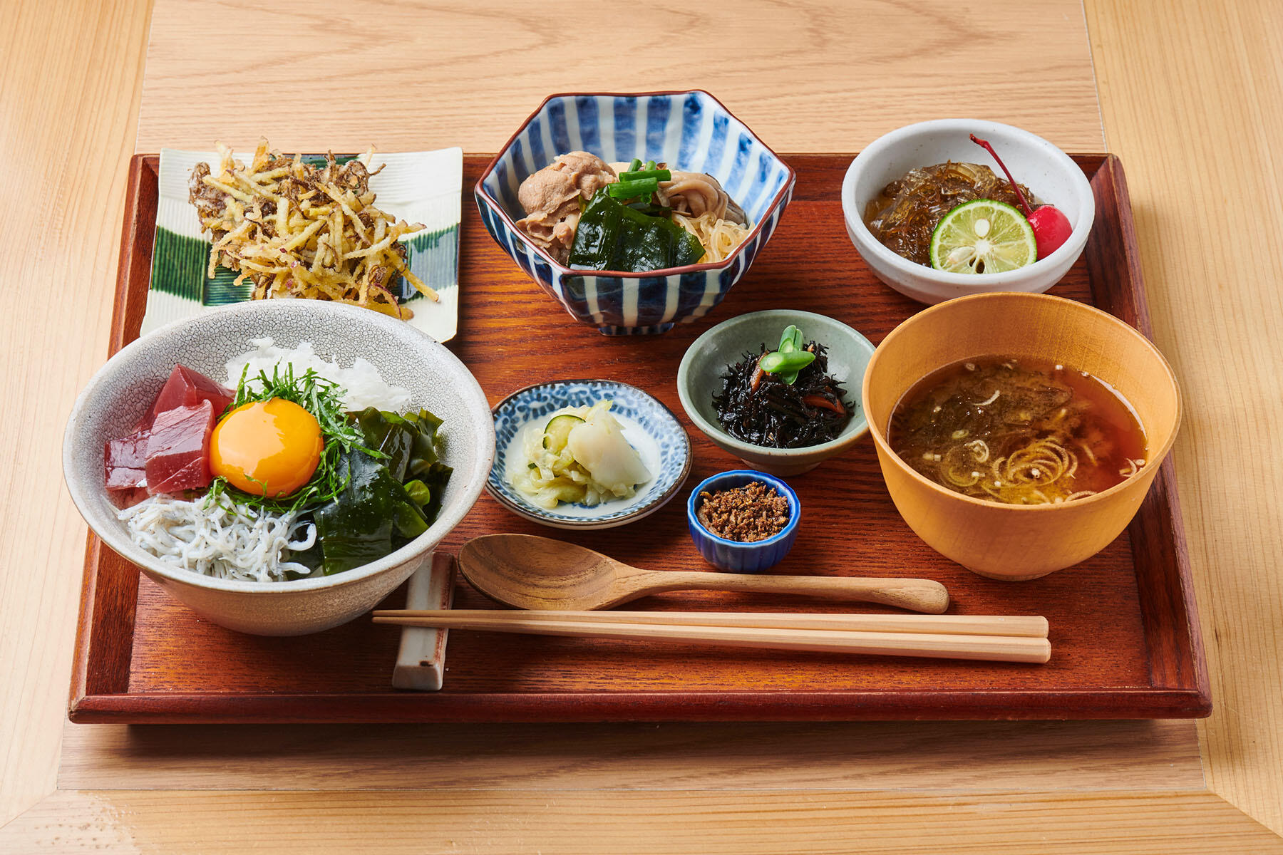 三陸わかめと美ら海もずく