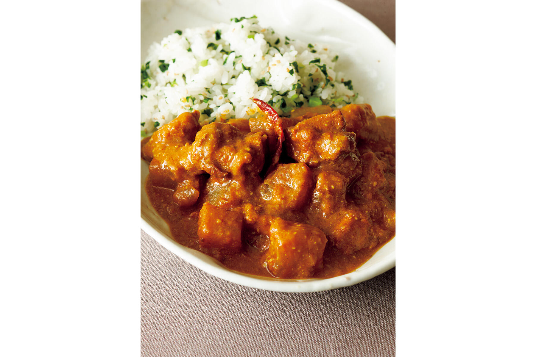 みずみずしくコク深い“大根のチキンカレー”