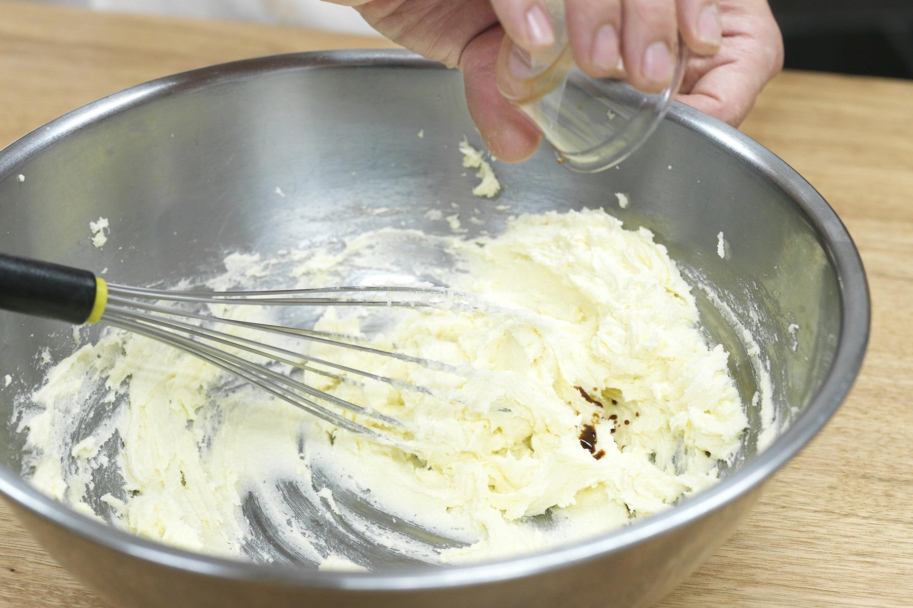 バターを混ぜる