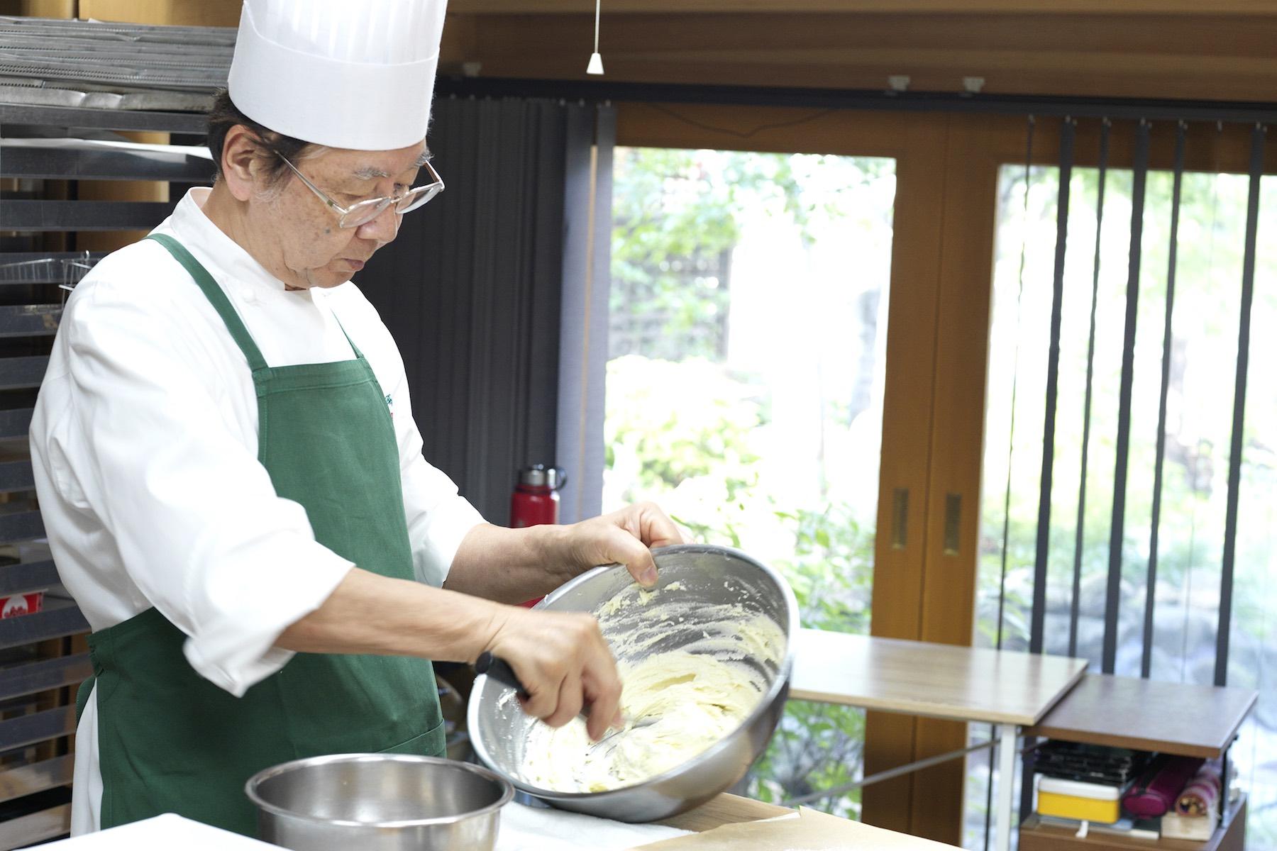 横溝シェフは1971~1974年の3年間、スイス、ドイツ、オーストリアで修行を積んだ。ヨーロッパで学んだ洋菓子が「リリエンベルグ」の礎となっている。