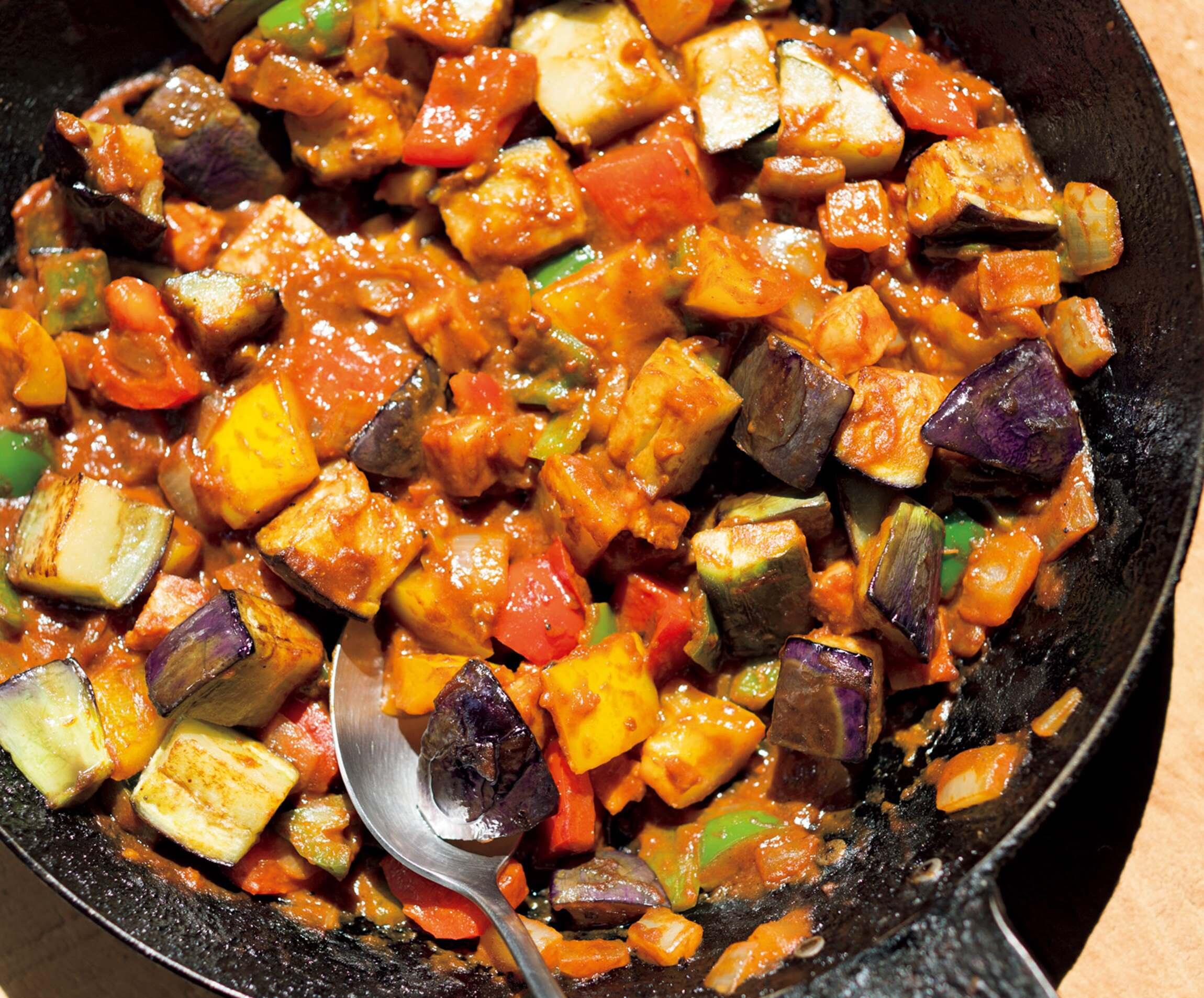 キャンプにうってつけのカレーレシピ