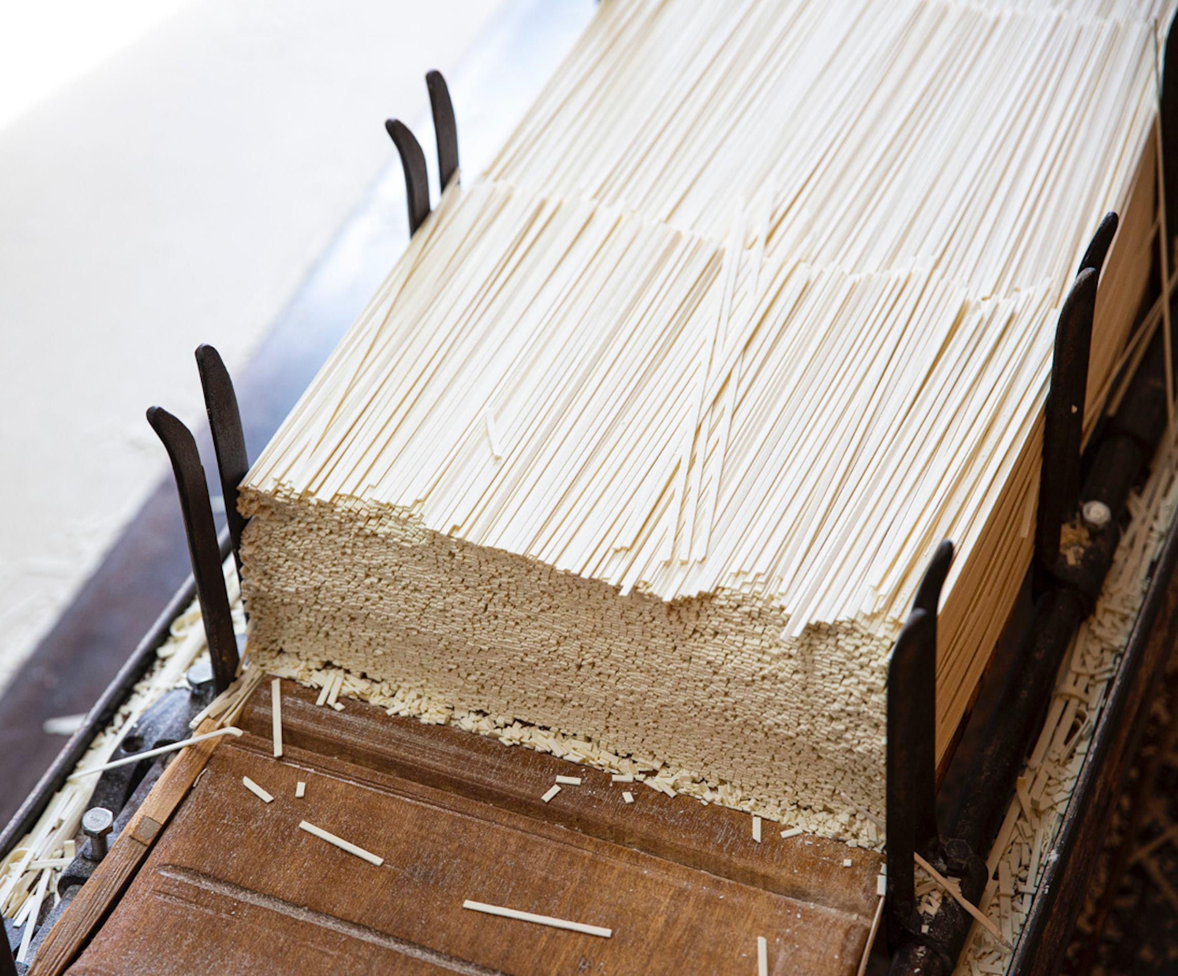 東京で乾麺をつくるということ。