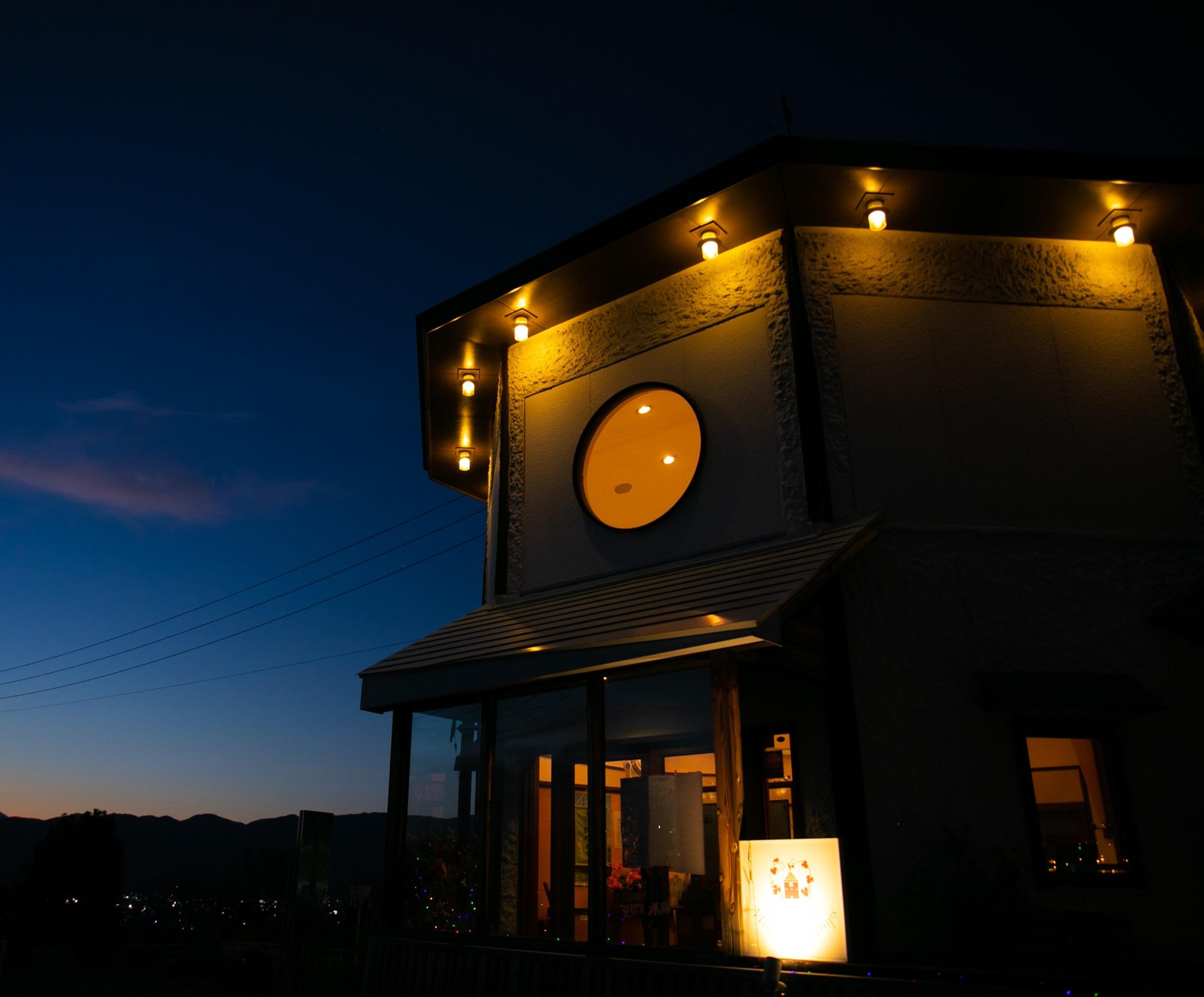 勝沼には「ビストロ・ミル・プランタン」がある。