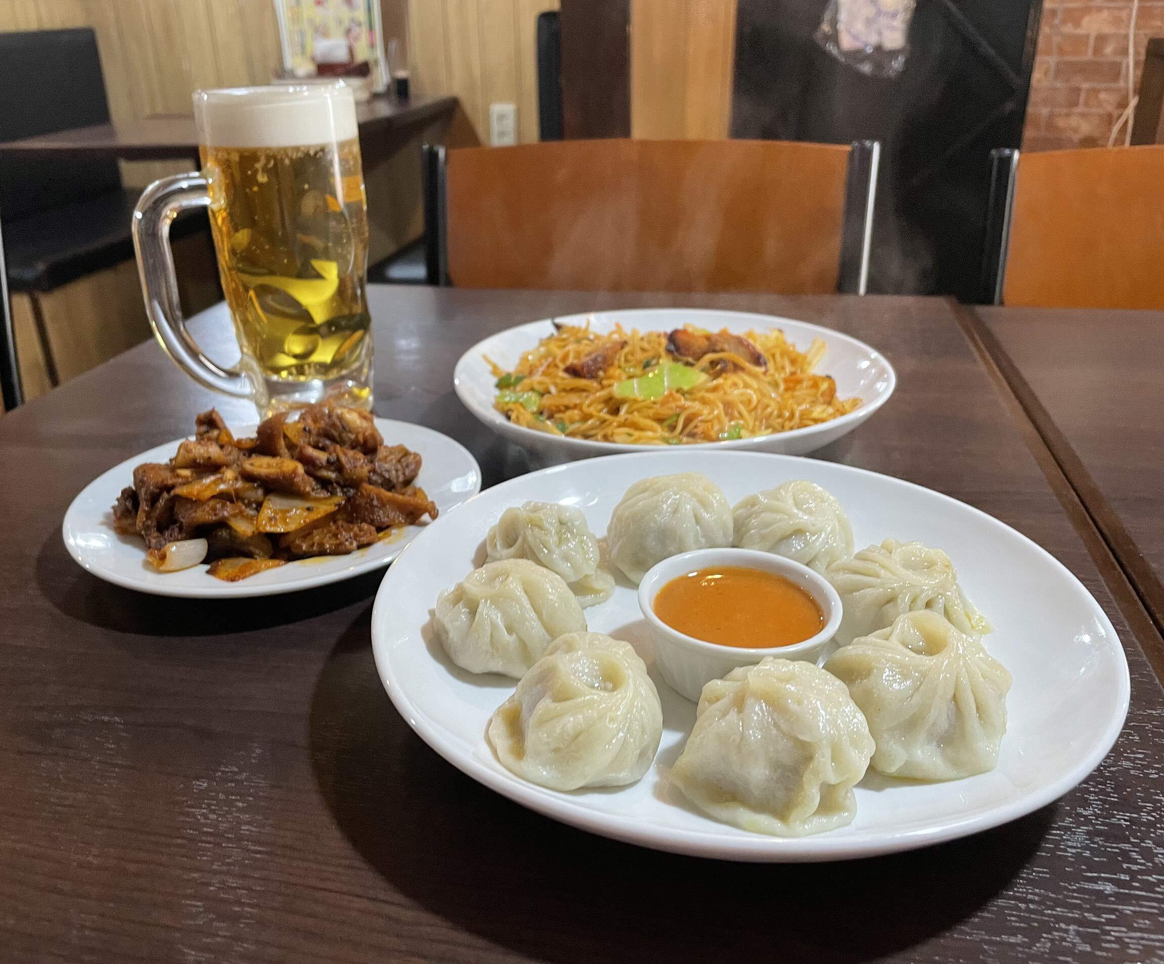 「インネパ食堂」で飲む！