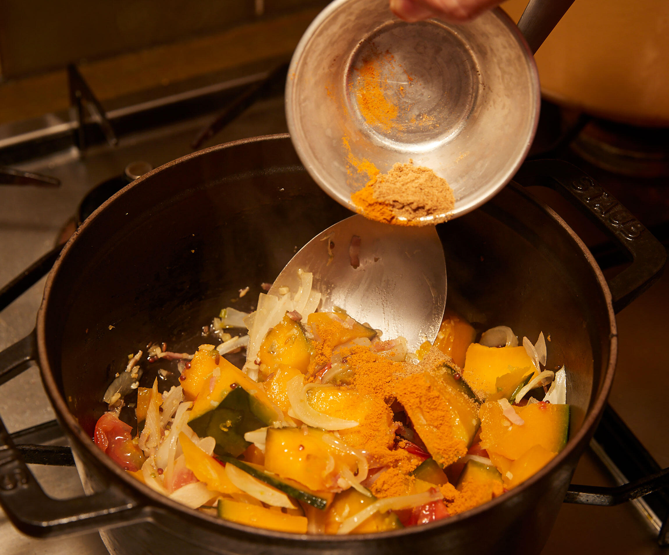 小堀紀代美さんの冬のスパイス料理