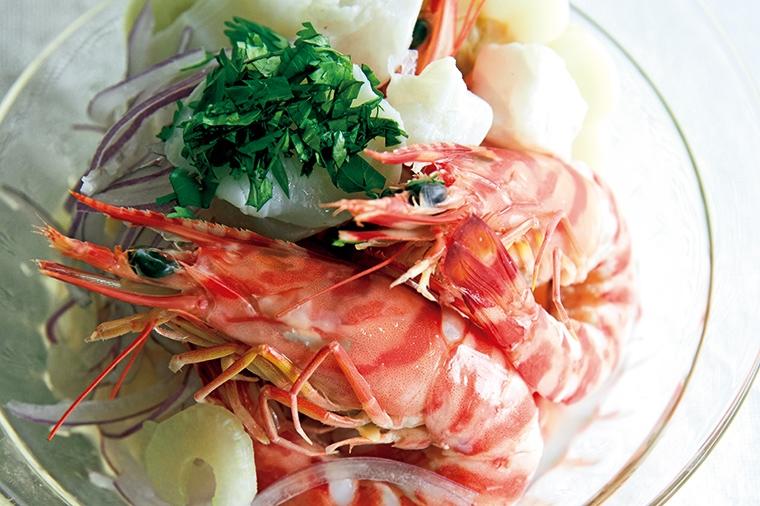 フレッシュな香りと酸味がたまらない魚介セビーチェ
