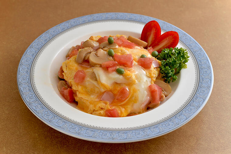 愛農ナチュラルポーク、フルーツ盛り合わせ、フクヤライス｜カメラマンが、いつかまた食べたい料理