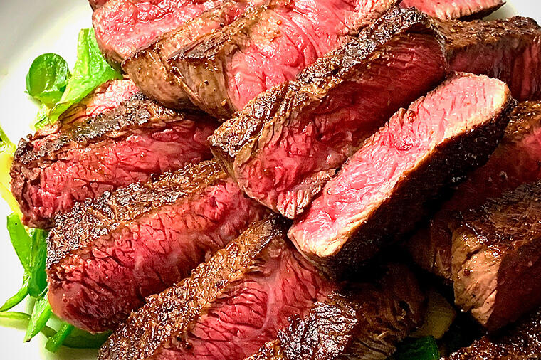 料理写真を美味しくするプロの色調整とは？